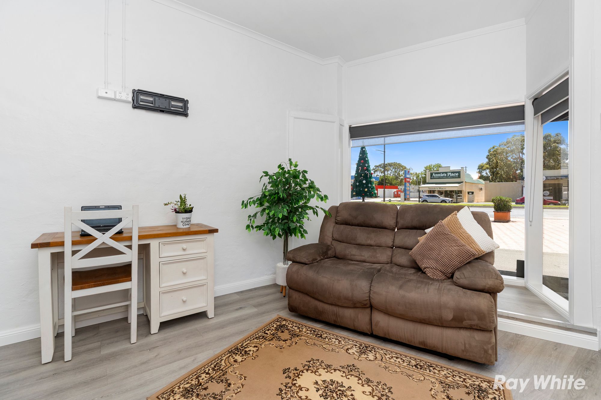 109 Broadway, Junee NSW 2663