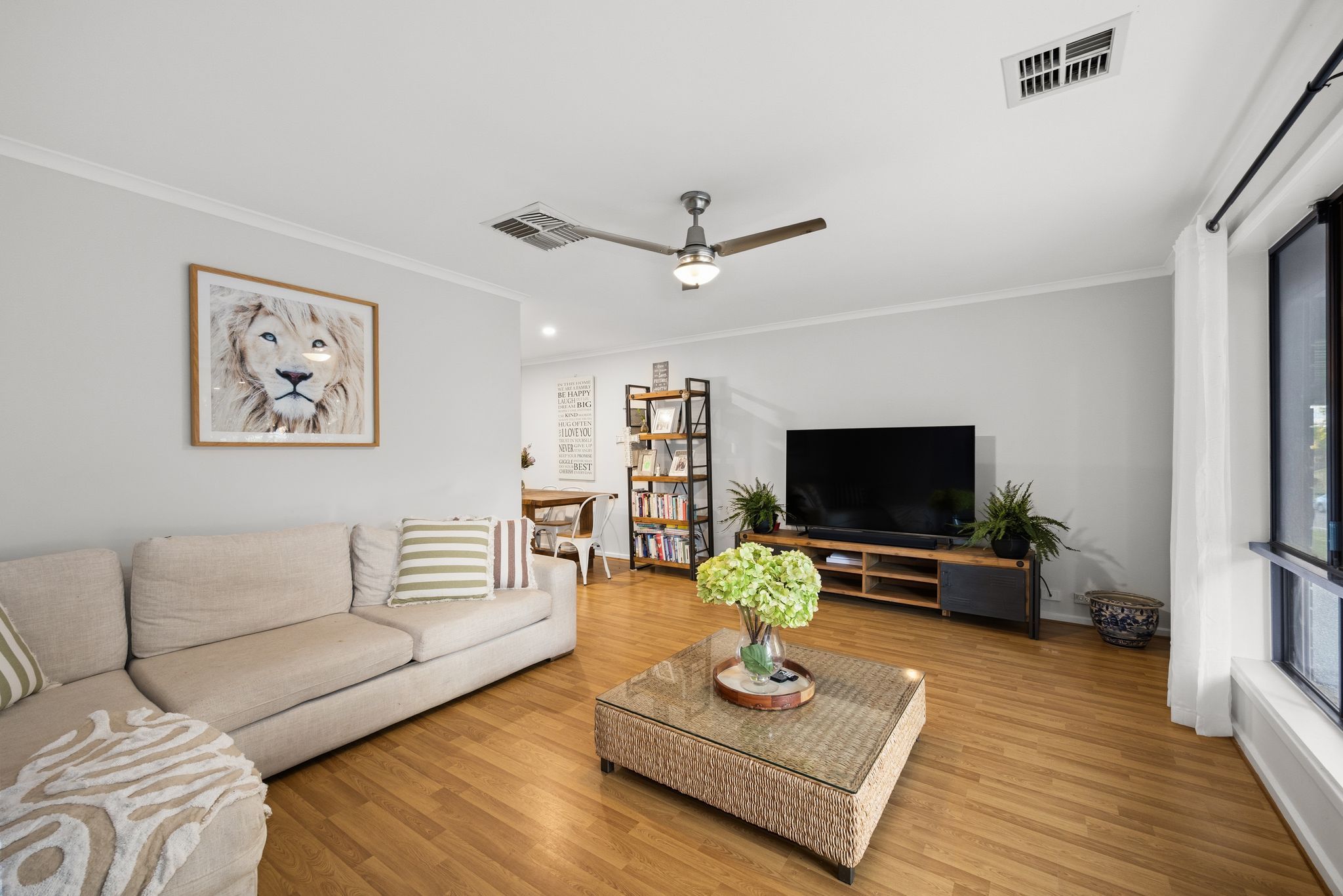 29 Kestral Way — photo 2 of 22