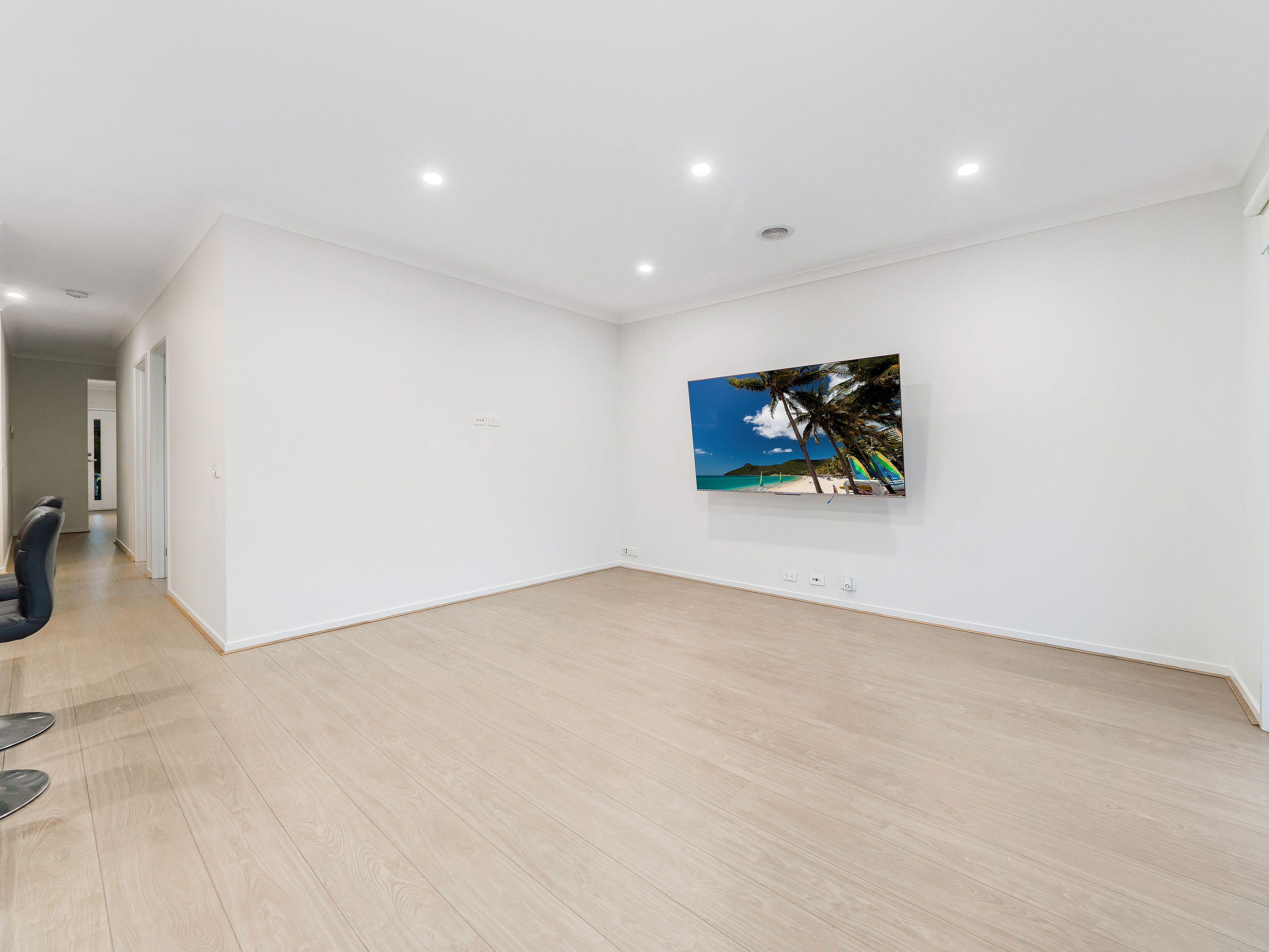 13 Limandus Crescent — photo 16 of 30