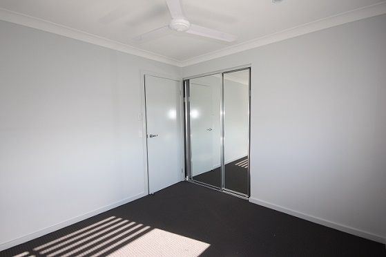 2/5B Glenfield Road, Glenfield, NSW 2167