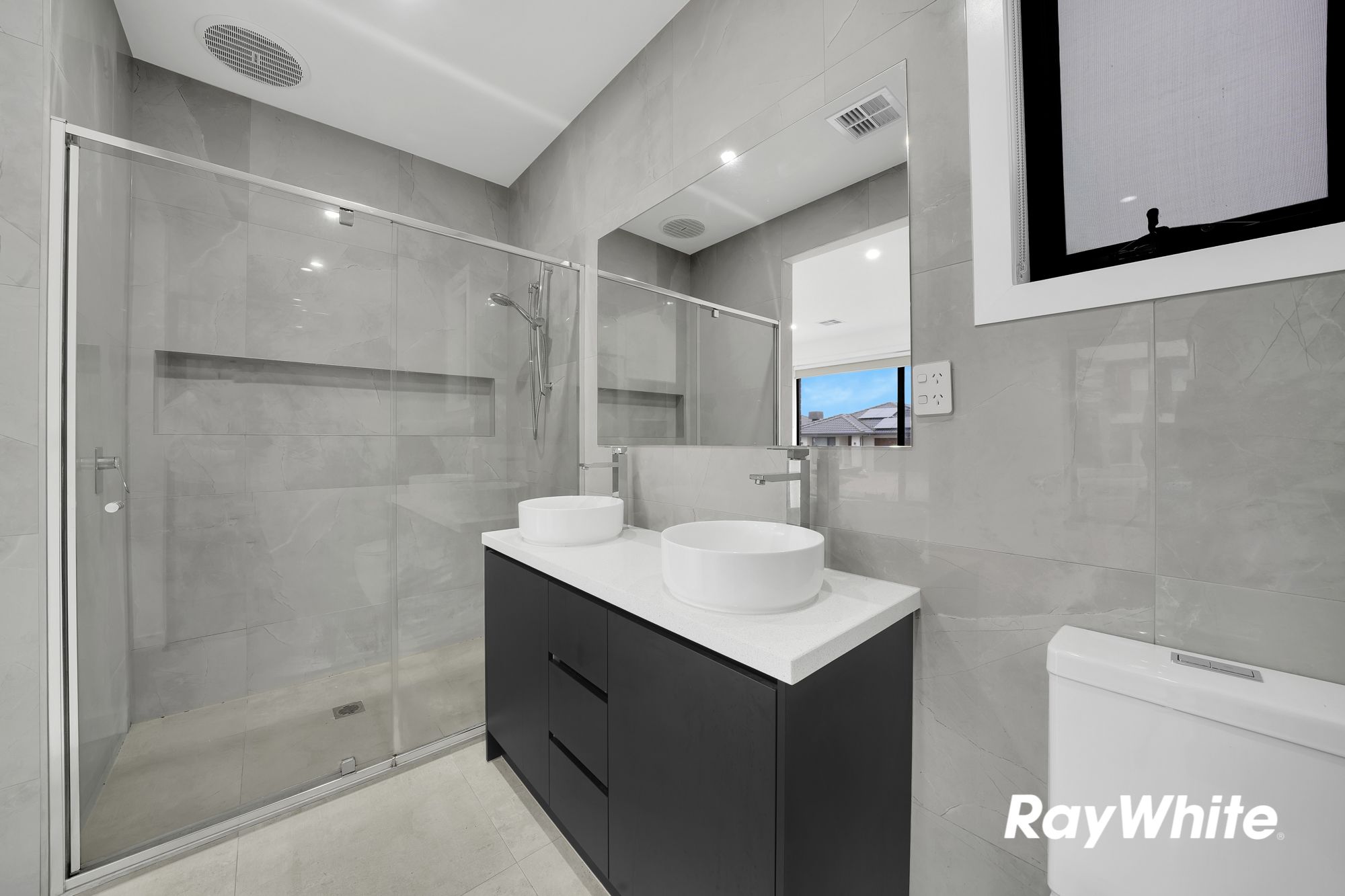 24 Byron Street — photo 15 of 19