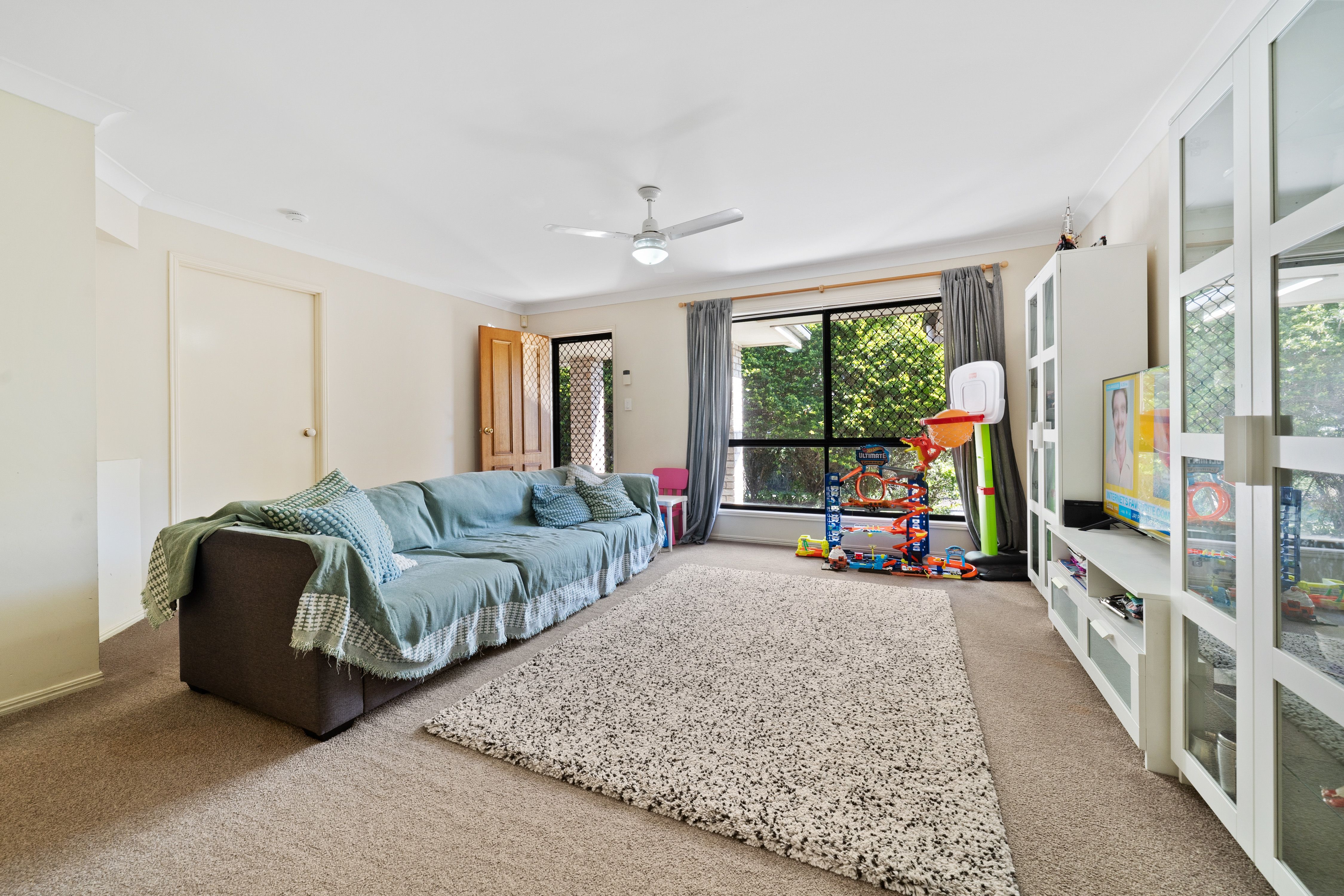 15 Avonmore Street, Edens Landing, QLD 4207