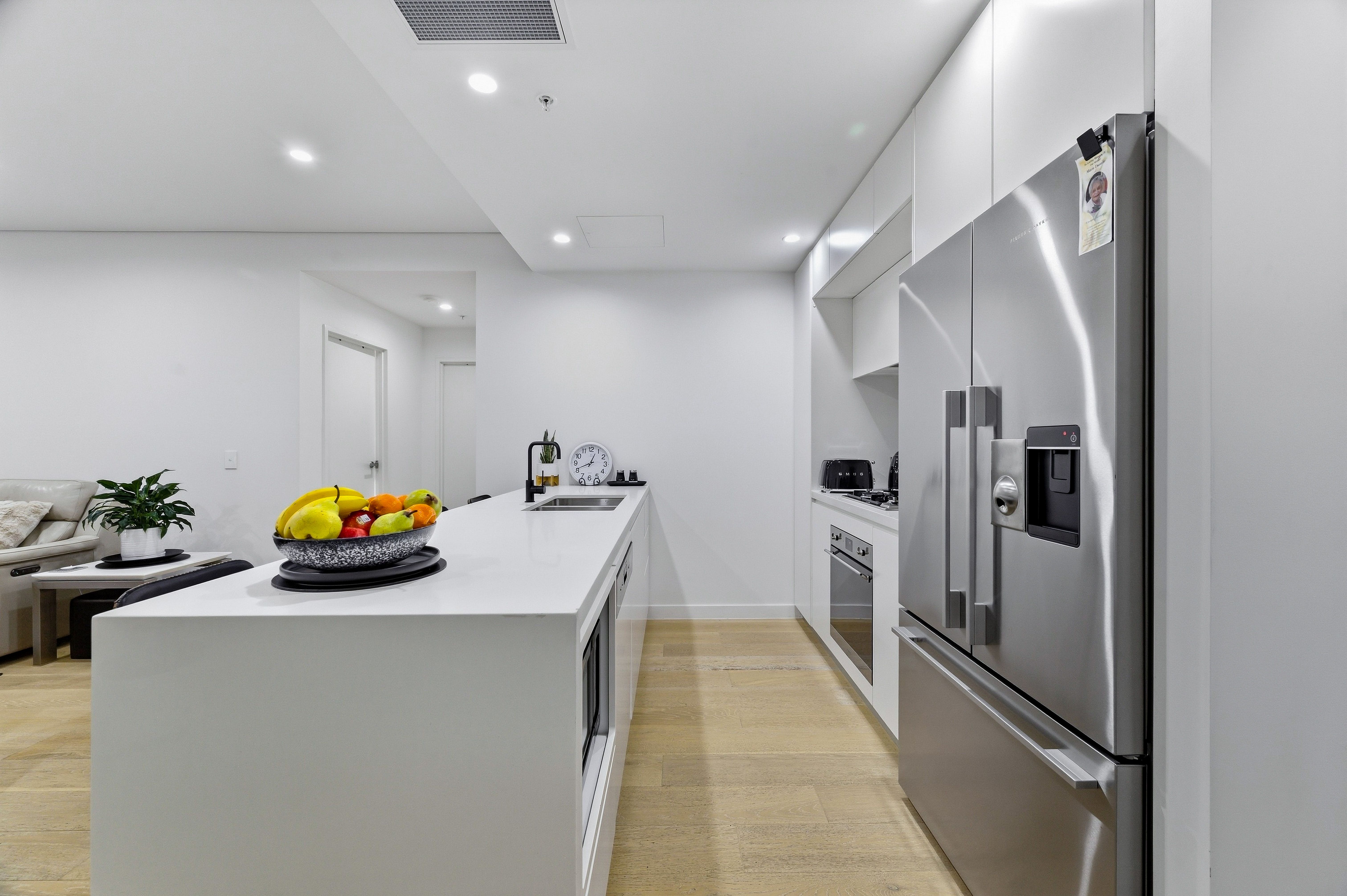 703/8 Dumaresq Street — photo 6 of 12