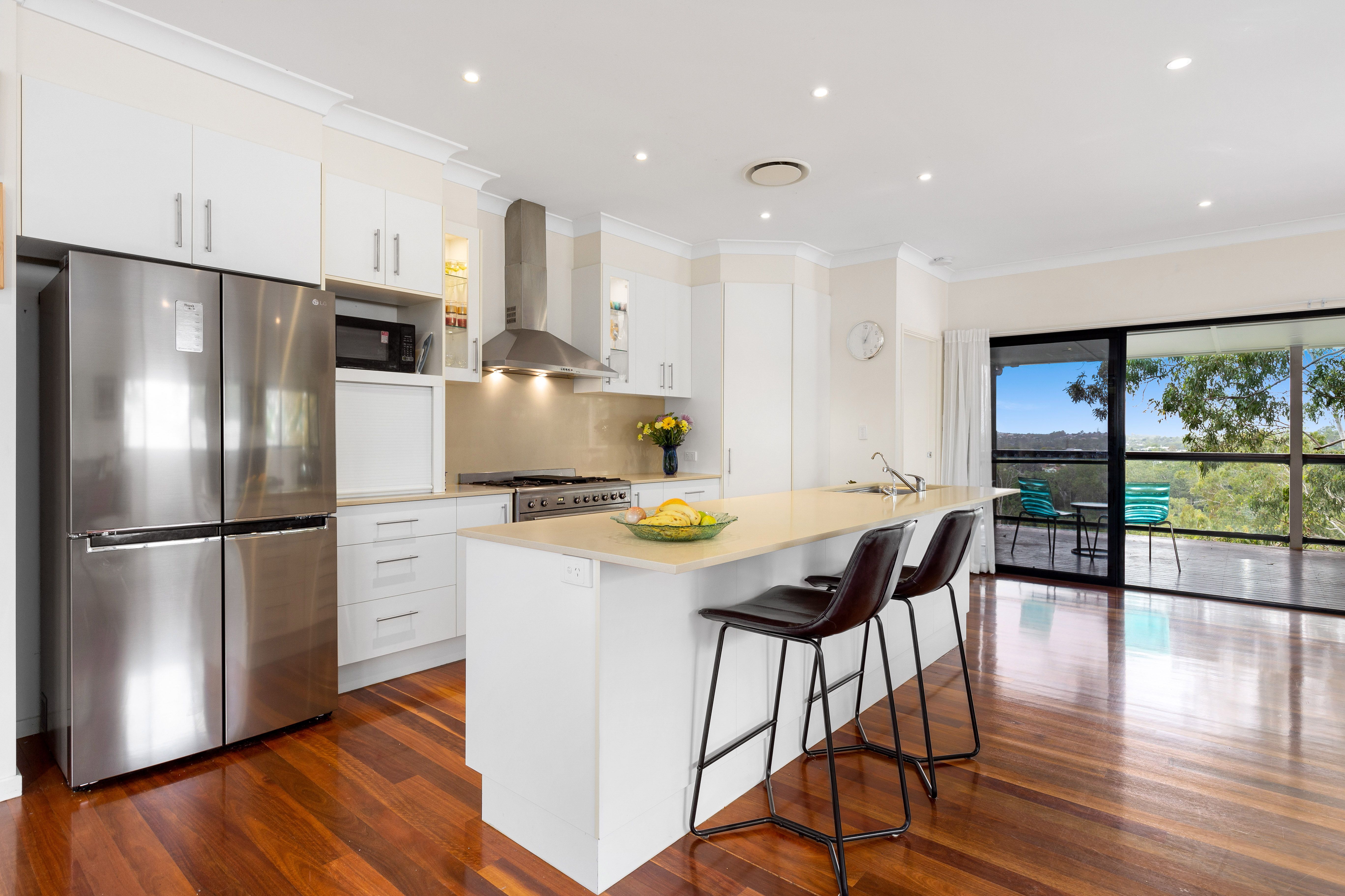 38 Sunset Road, Kenmore, QLD 4069