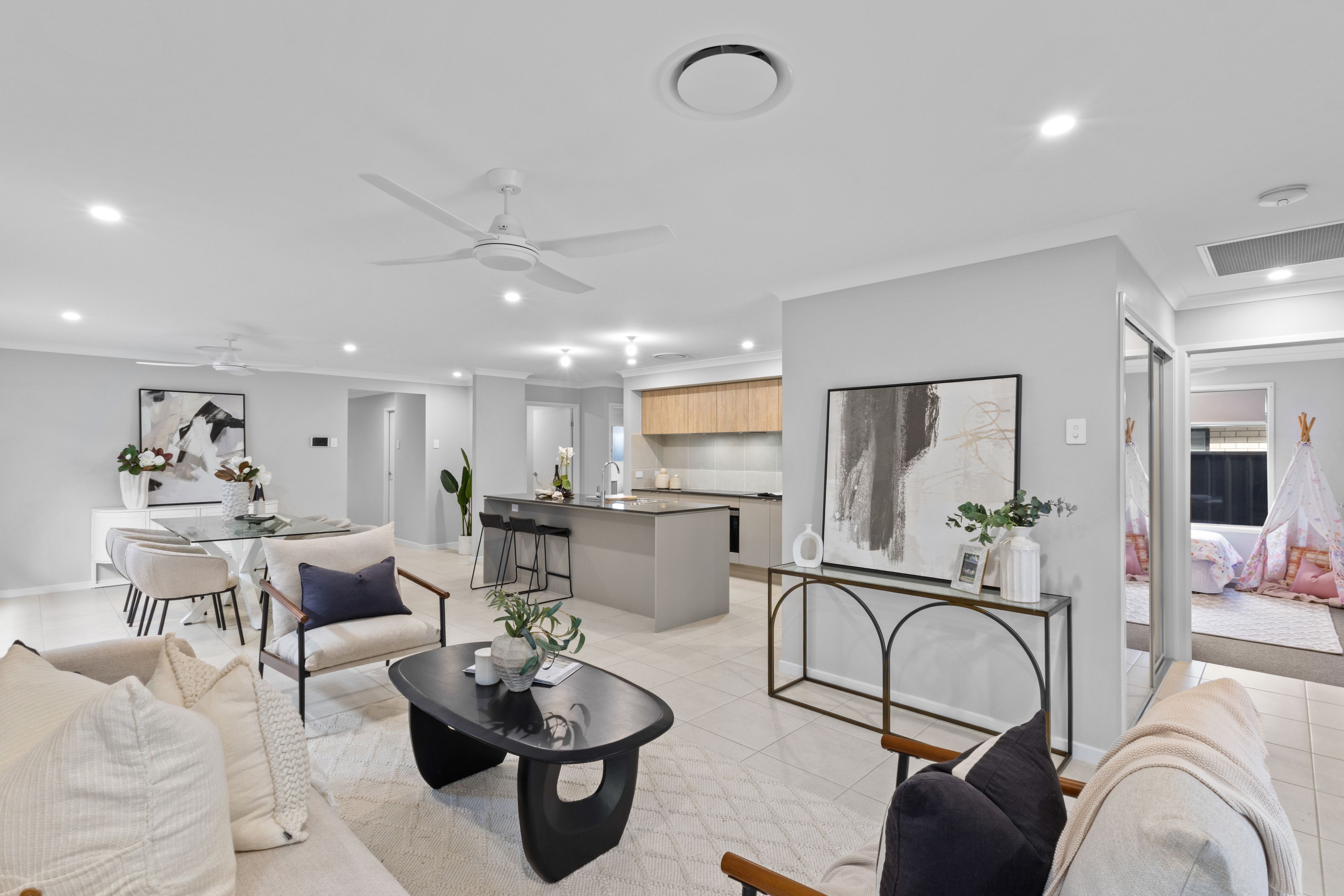 81 Carnarvon Drive — photo 11 of 18