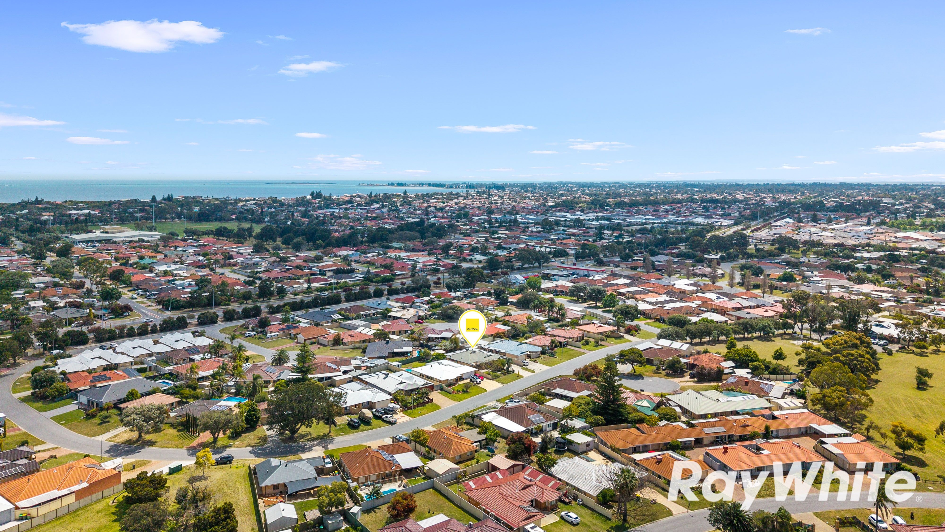 14 Moreton Crescent — photo 17 of 17