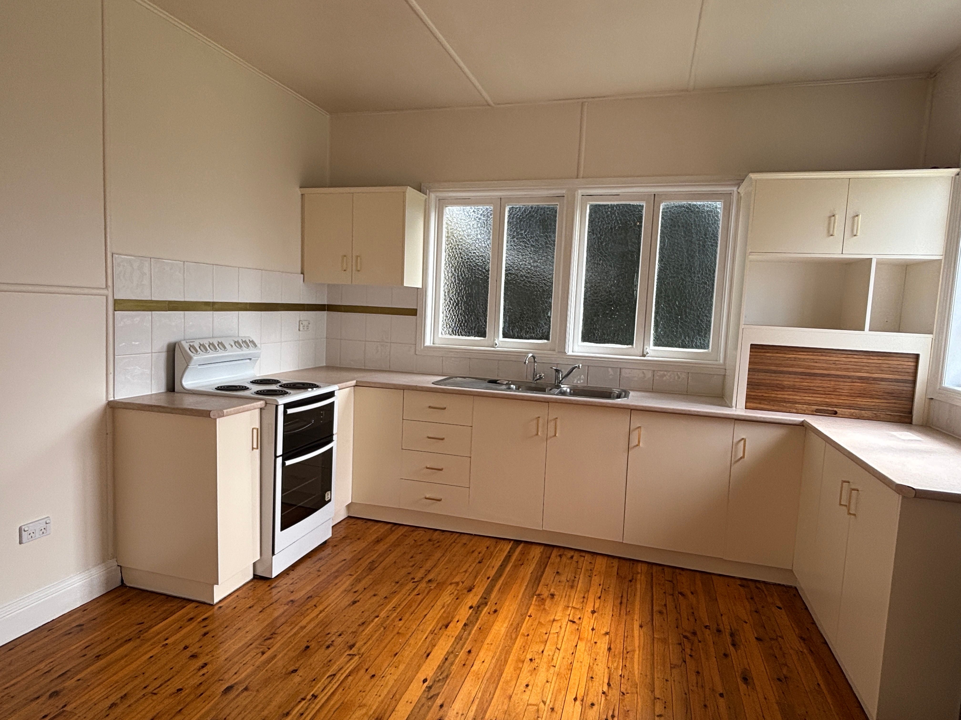 15 Forde Street — photo 3 of 10