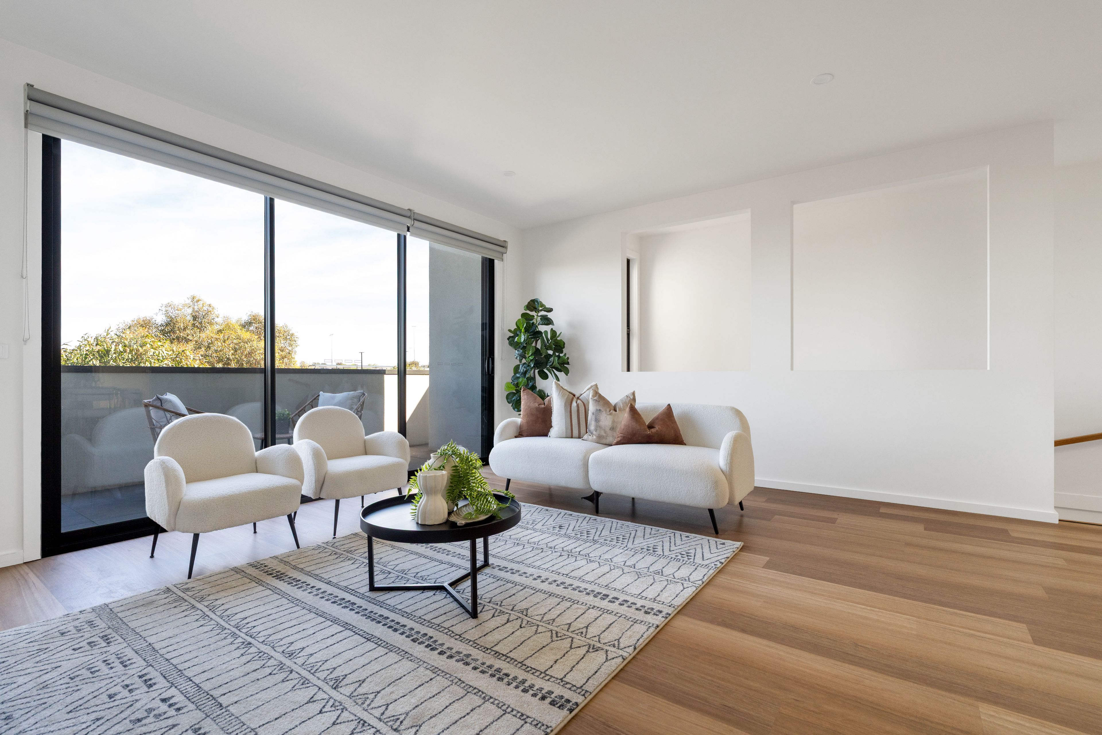 2/10 Mackillop Street — photo 7 of 14