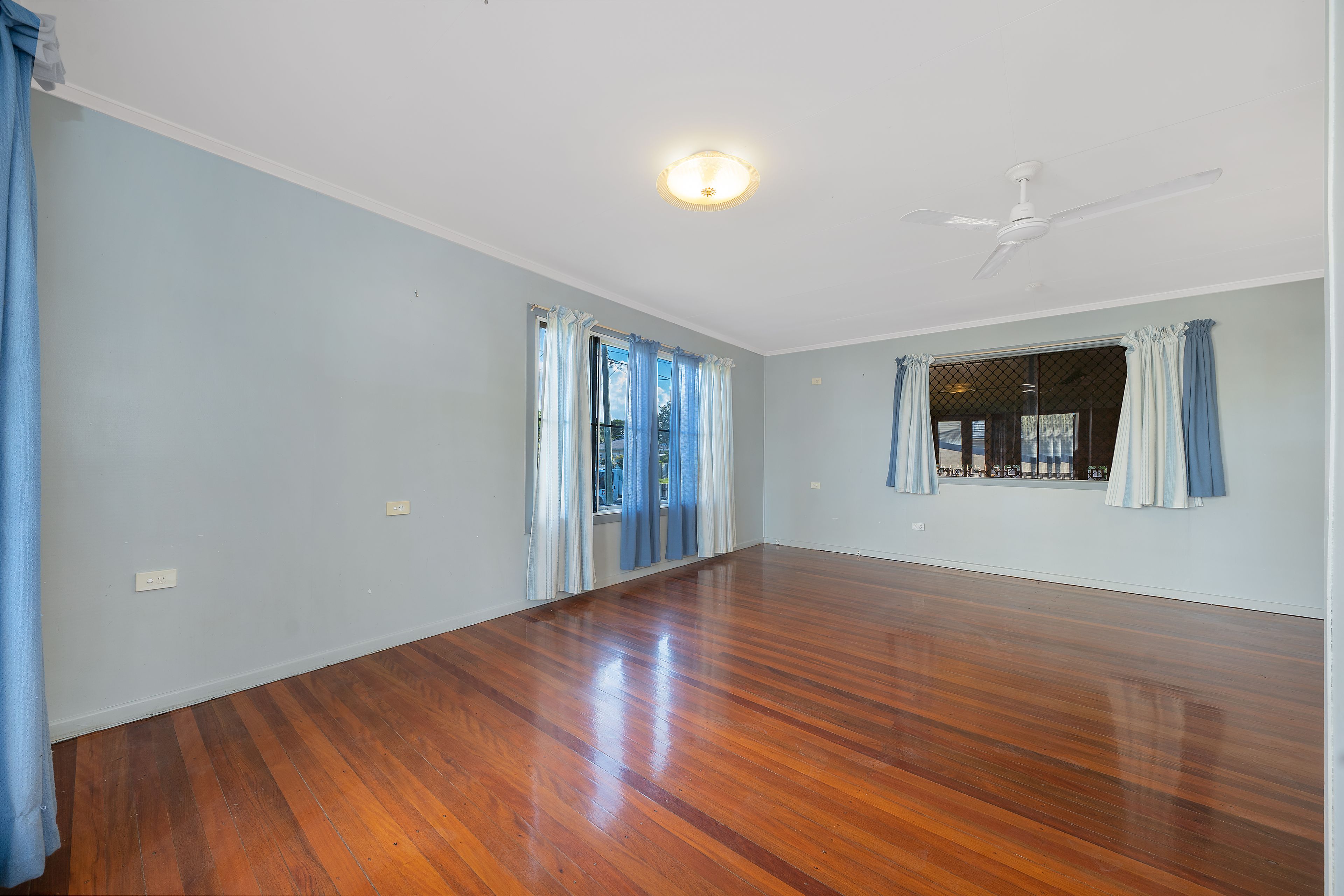 6 Redbank Road, Redcliffe, QLD 4020