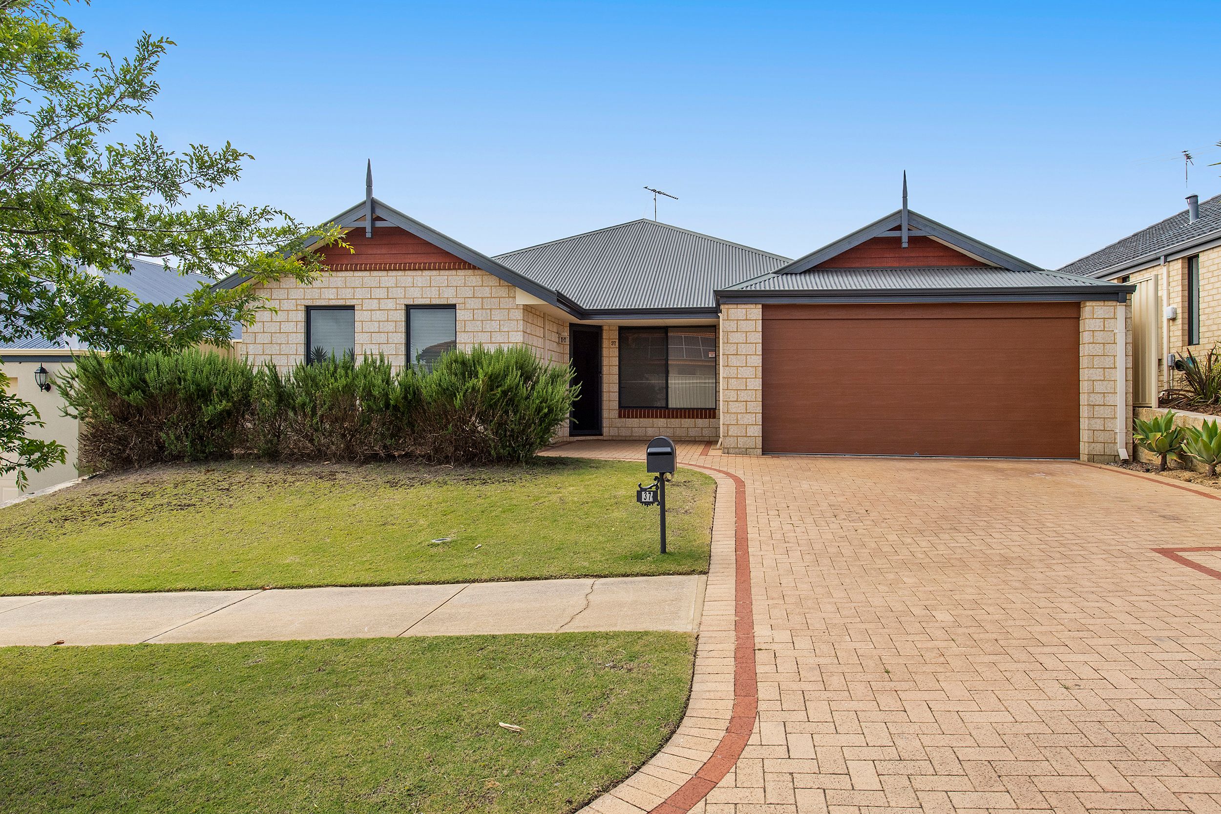 37 Liesham Crescent, Baldivis WA 6171