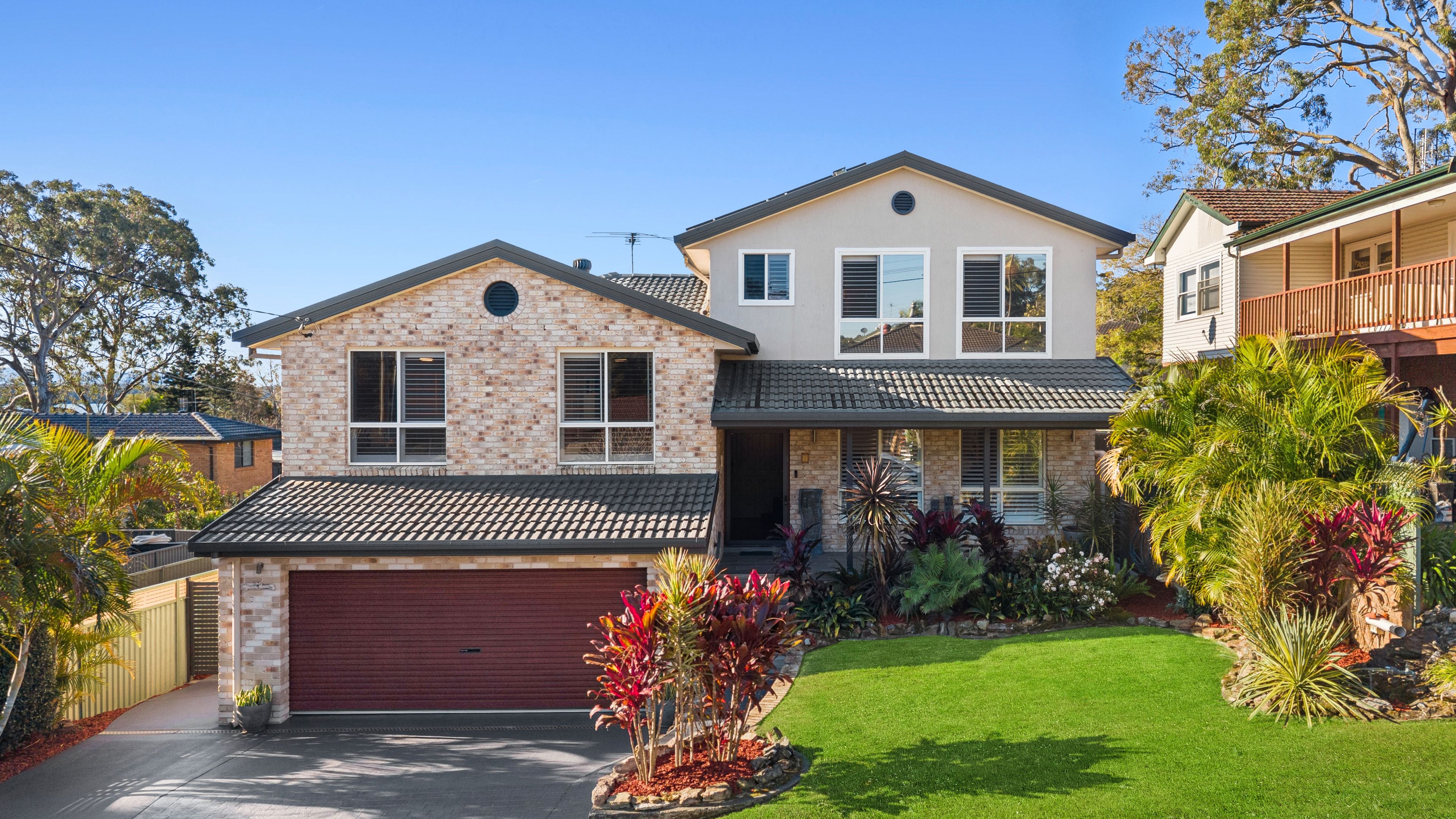 8 Halcyon Street — photo from Ray White Summerland Point