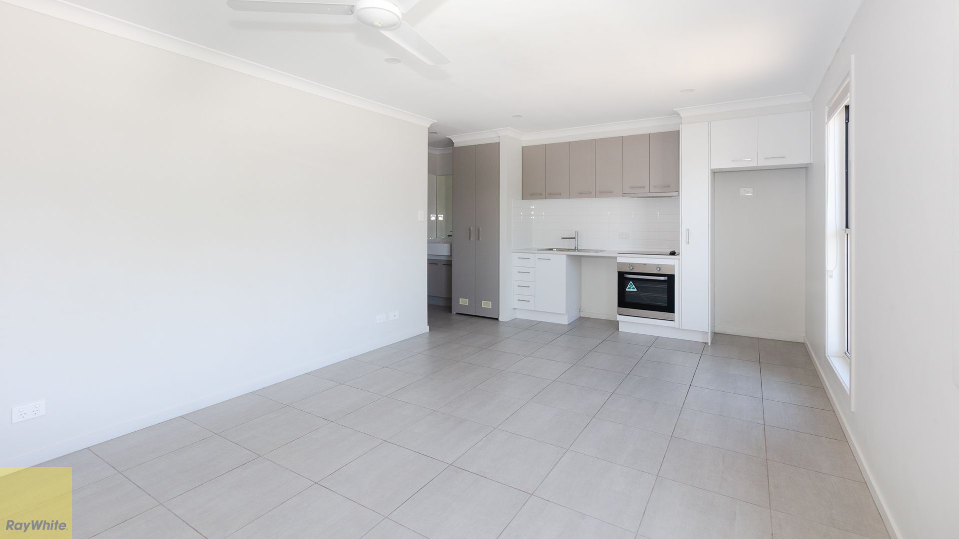 62 B Lamington Drive, Redbank Plains, QLD 4301