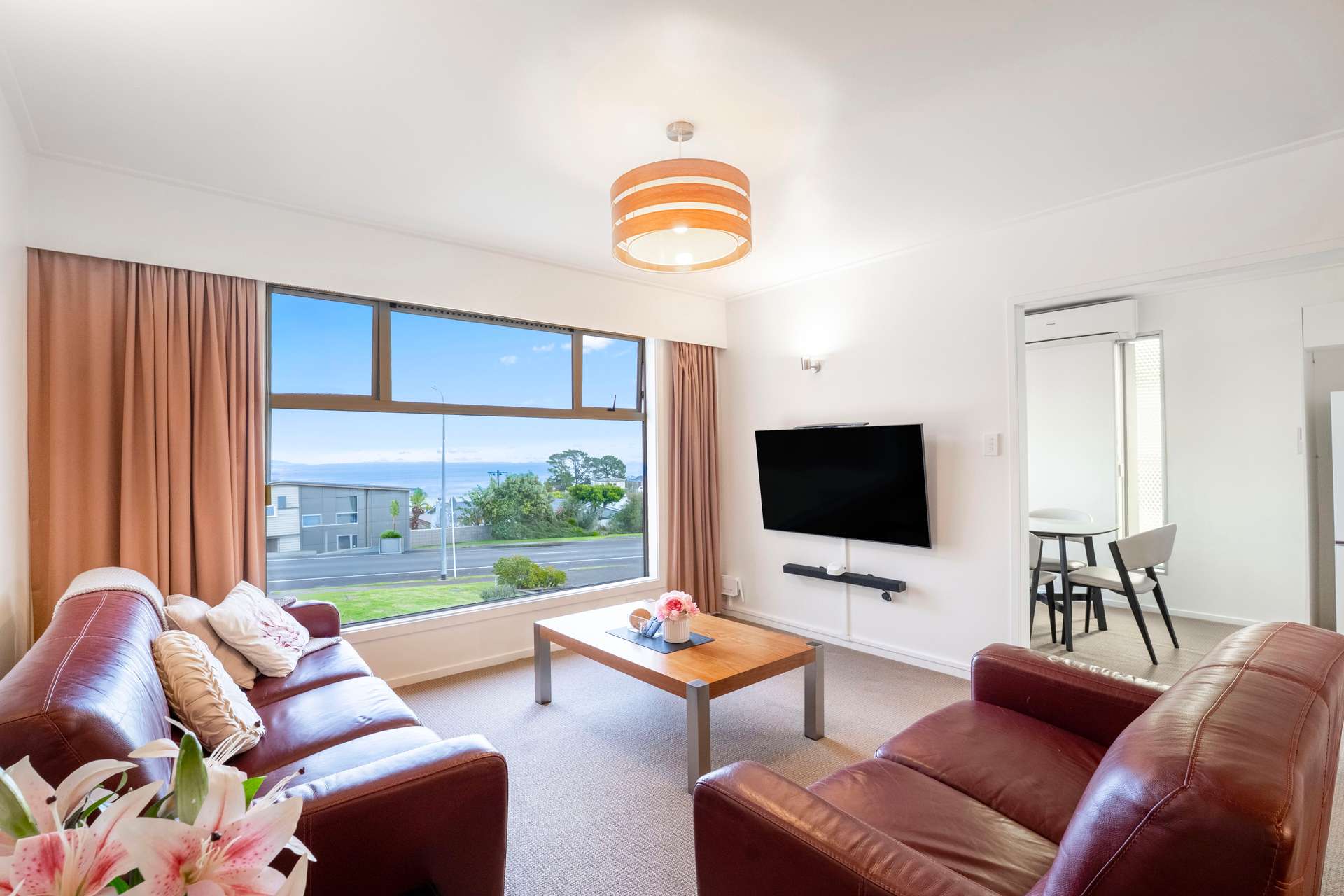2/98 Halsey Drive photo 0