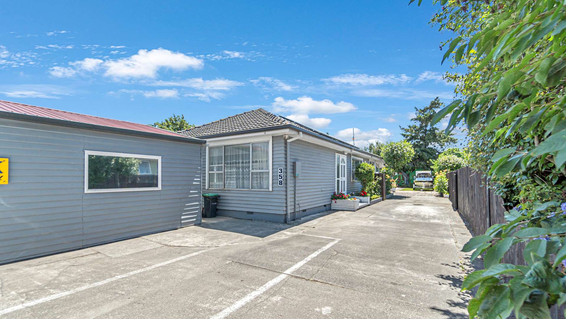 358 Blenheim Road photo 0