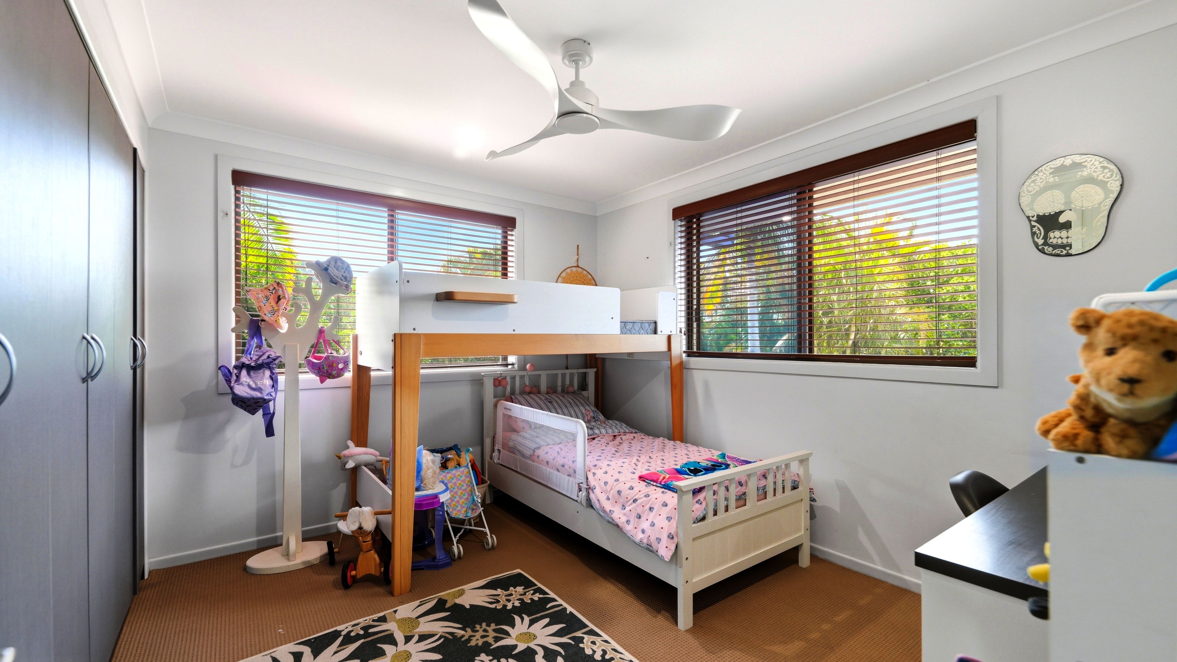 14 Gosford Close — photo 14 of 27