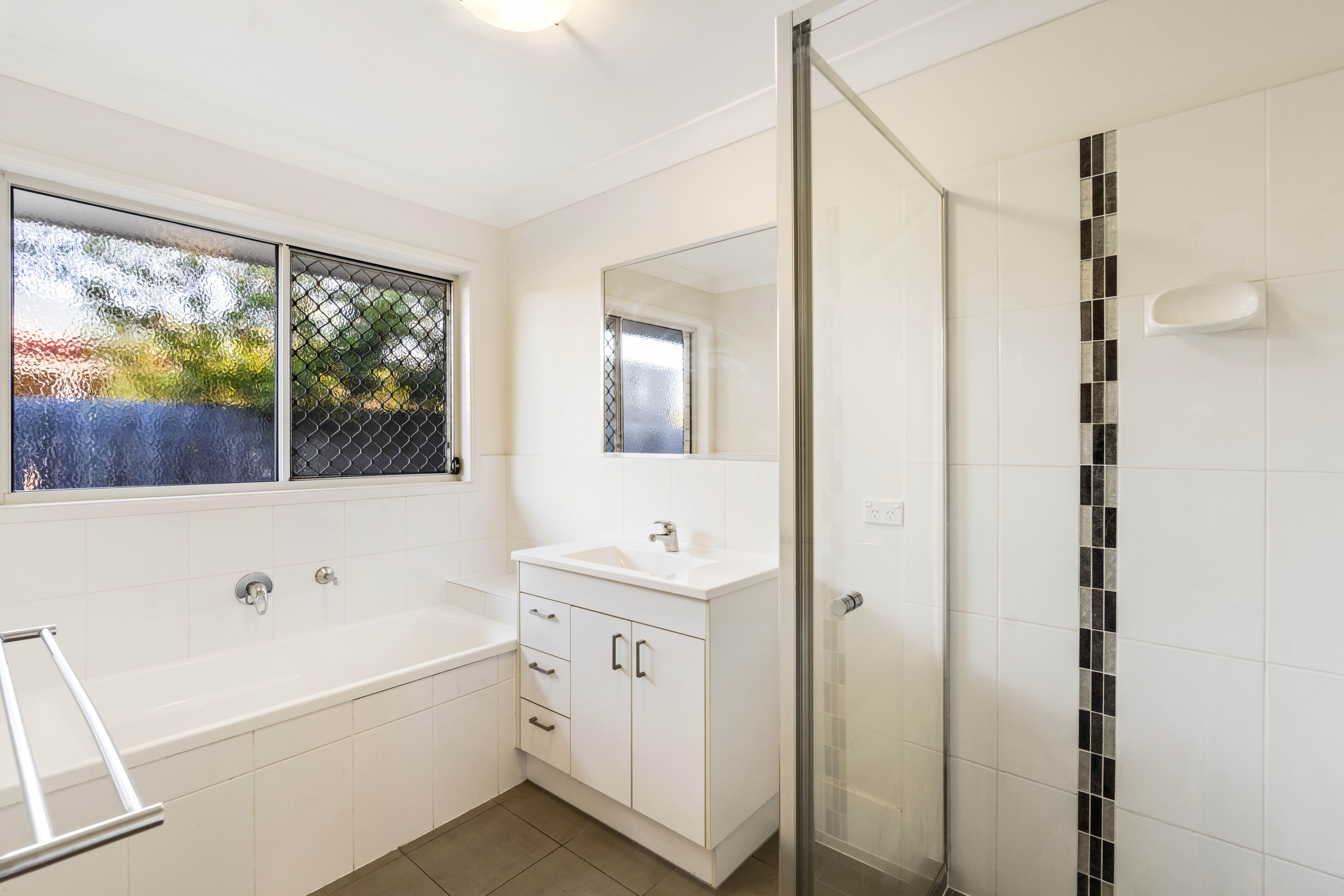 27 Jones Court — photo 13 of 17