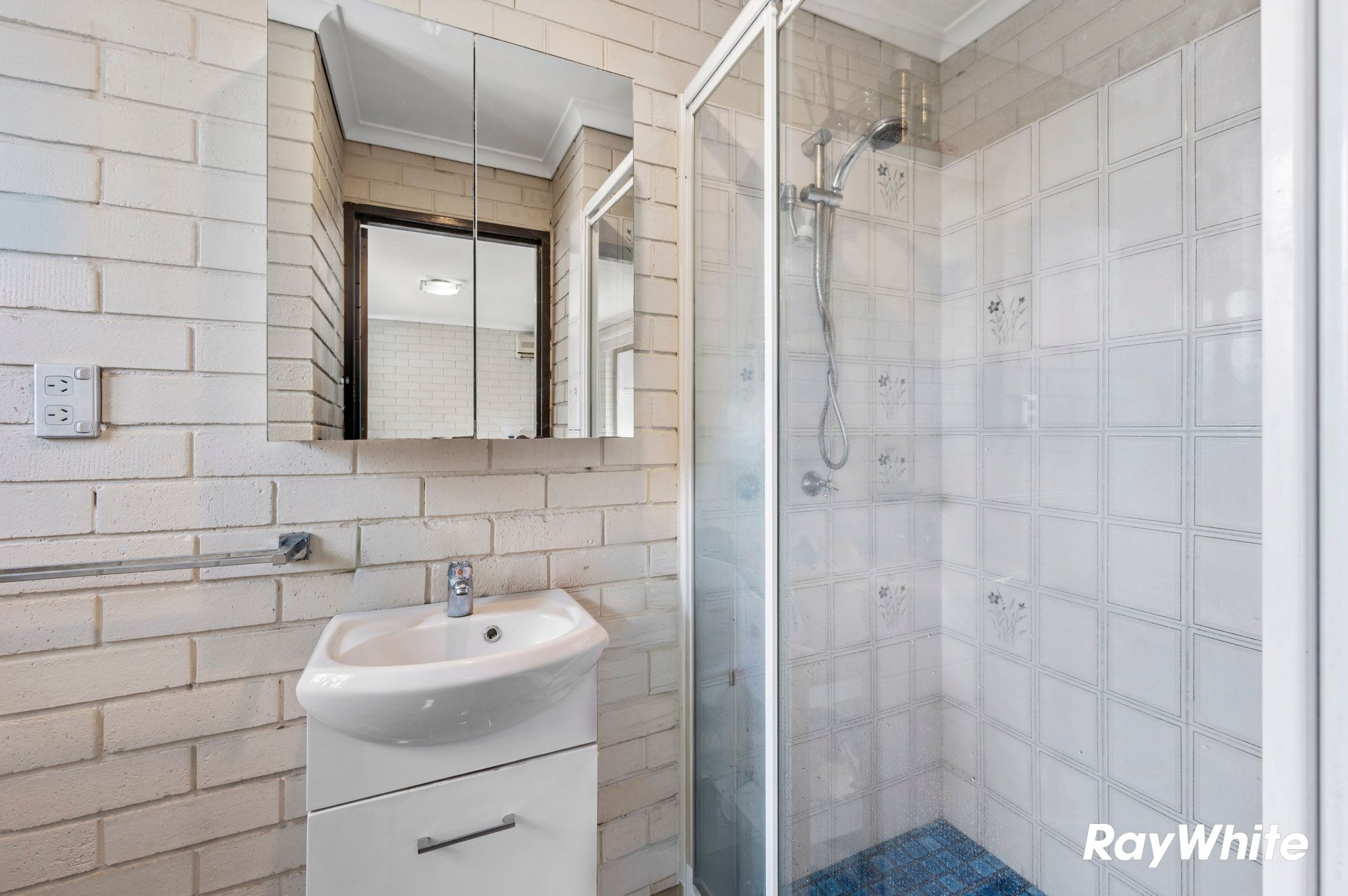 12-15/54 Beach Road — photo 15 of 26