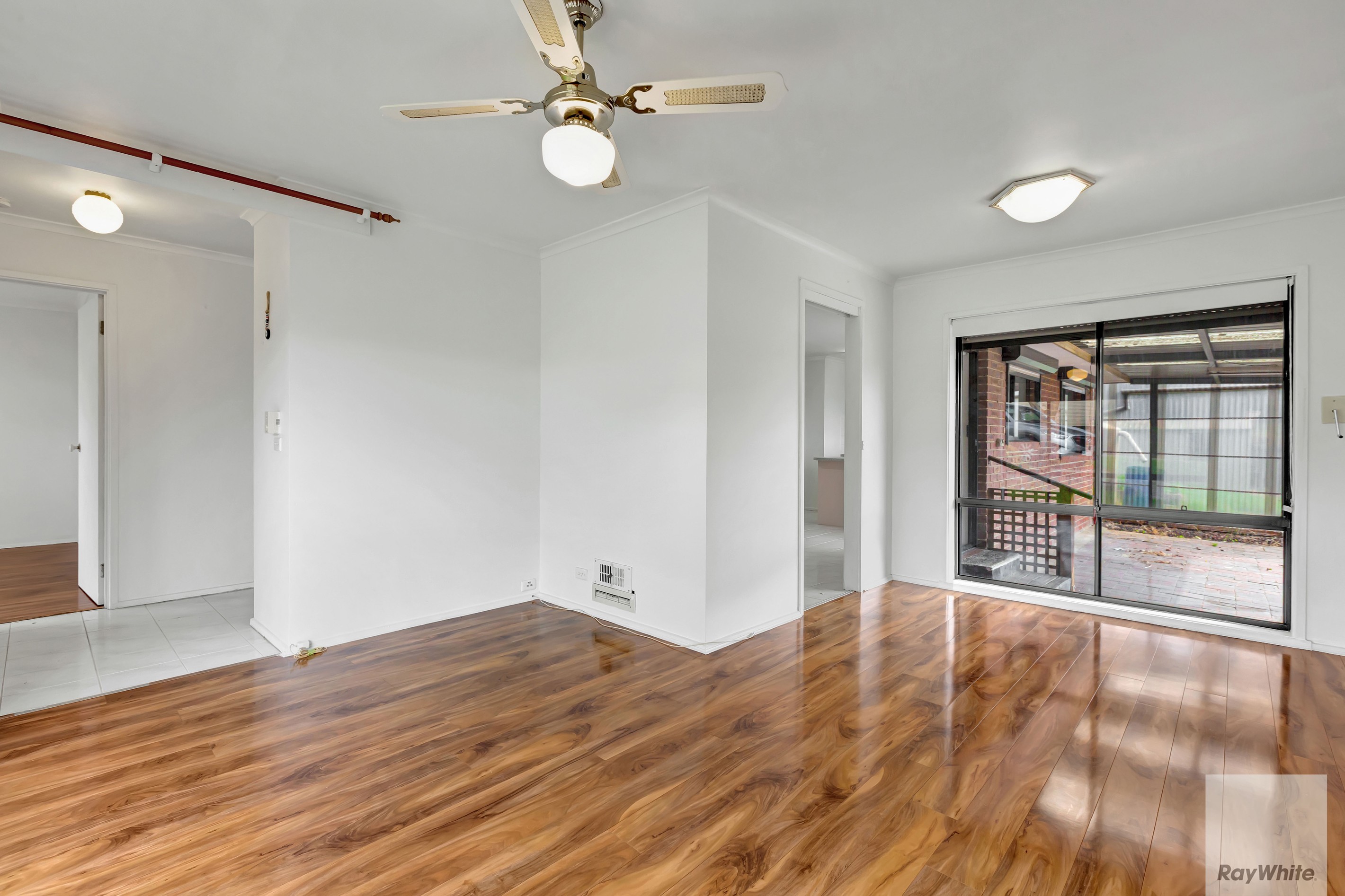 30 Linden Close, Meadow Heights, VIC 3048