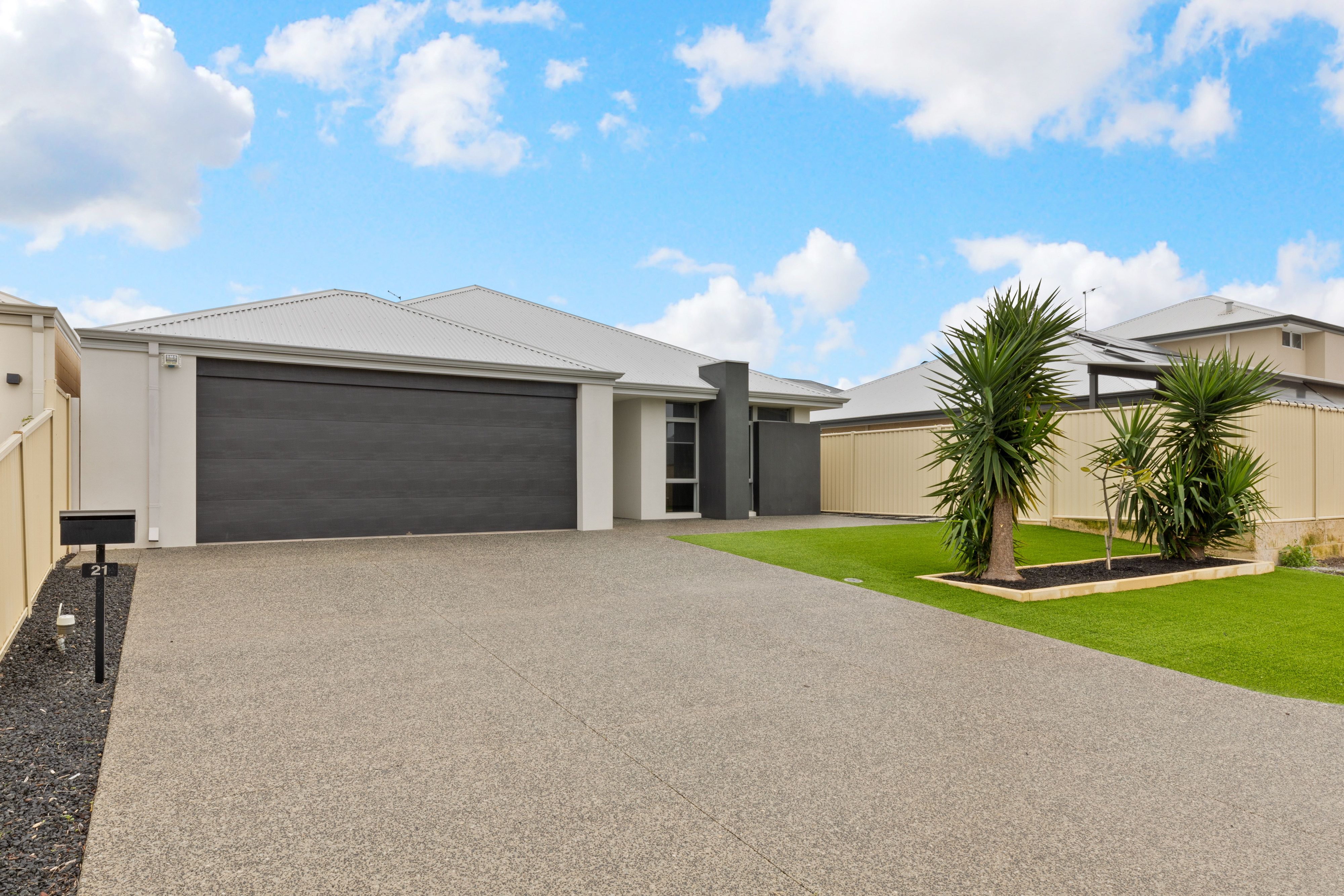21 Hvar Street, Madeley, WA 6065