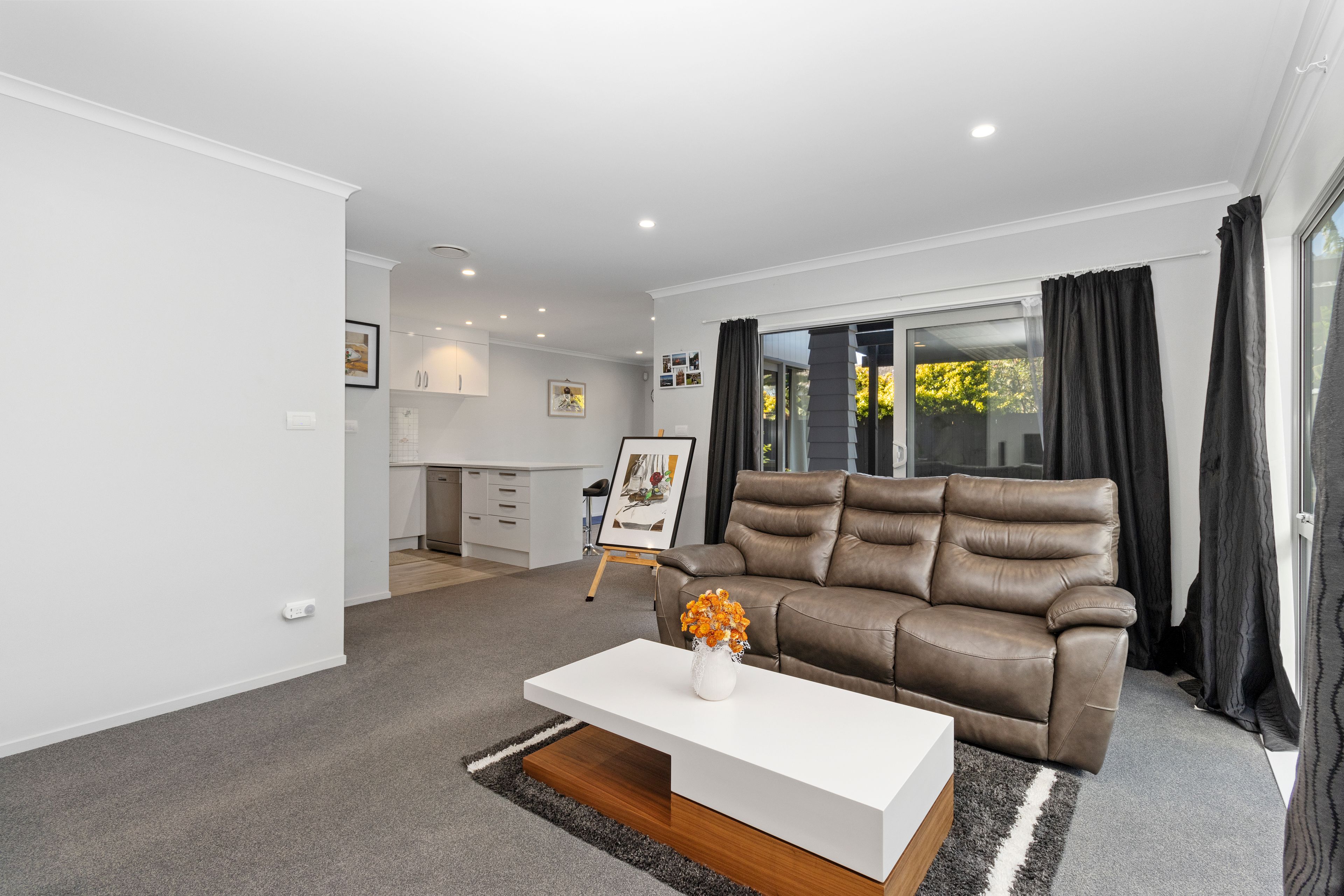 2/11 Crosher Place, Silverdale, Hamilton City