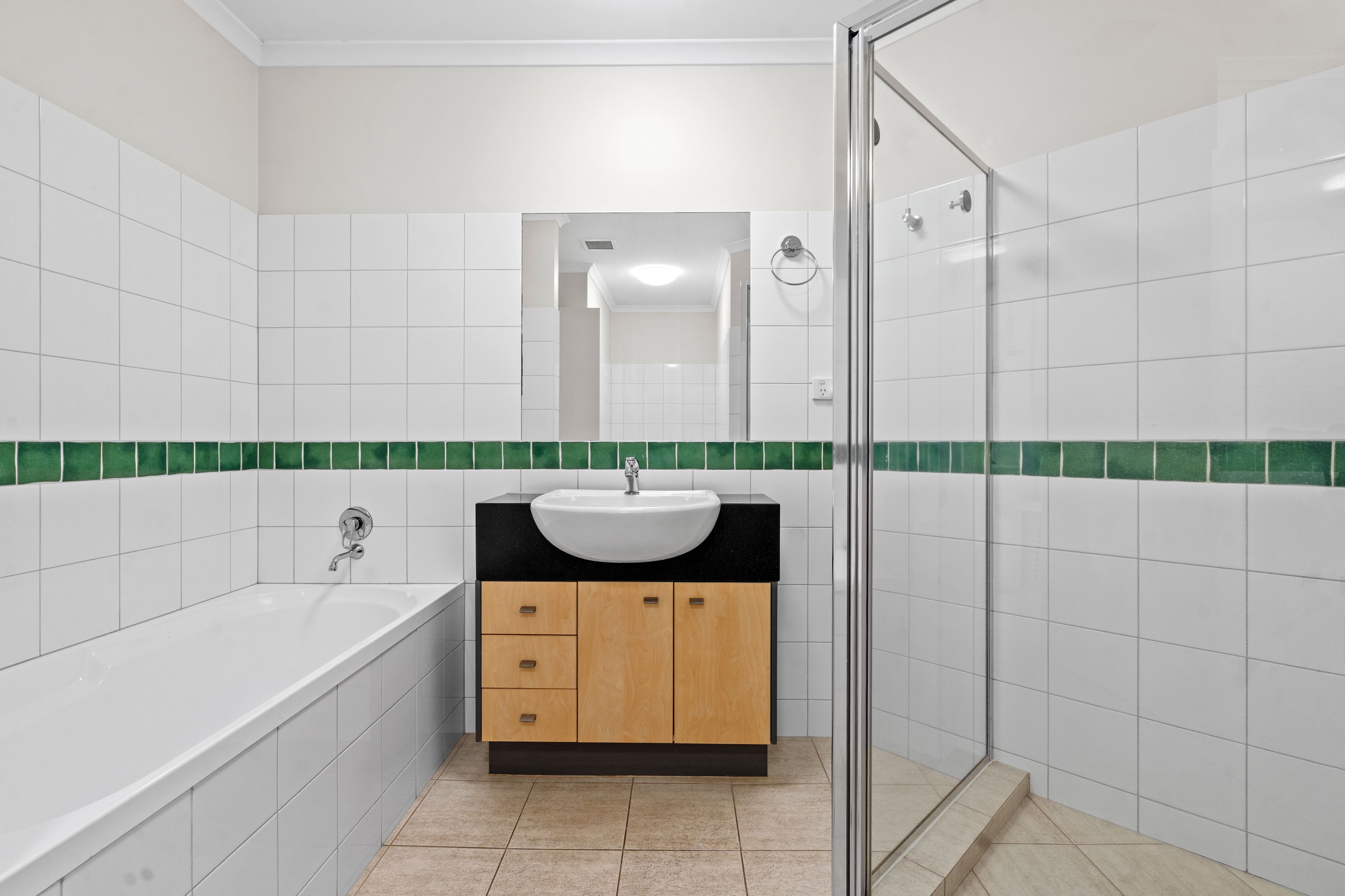 77/9 Carey Street — photo 7 of 19