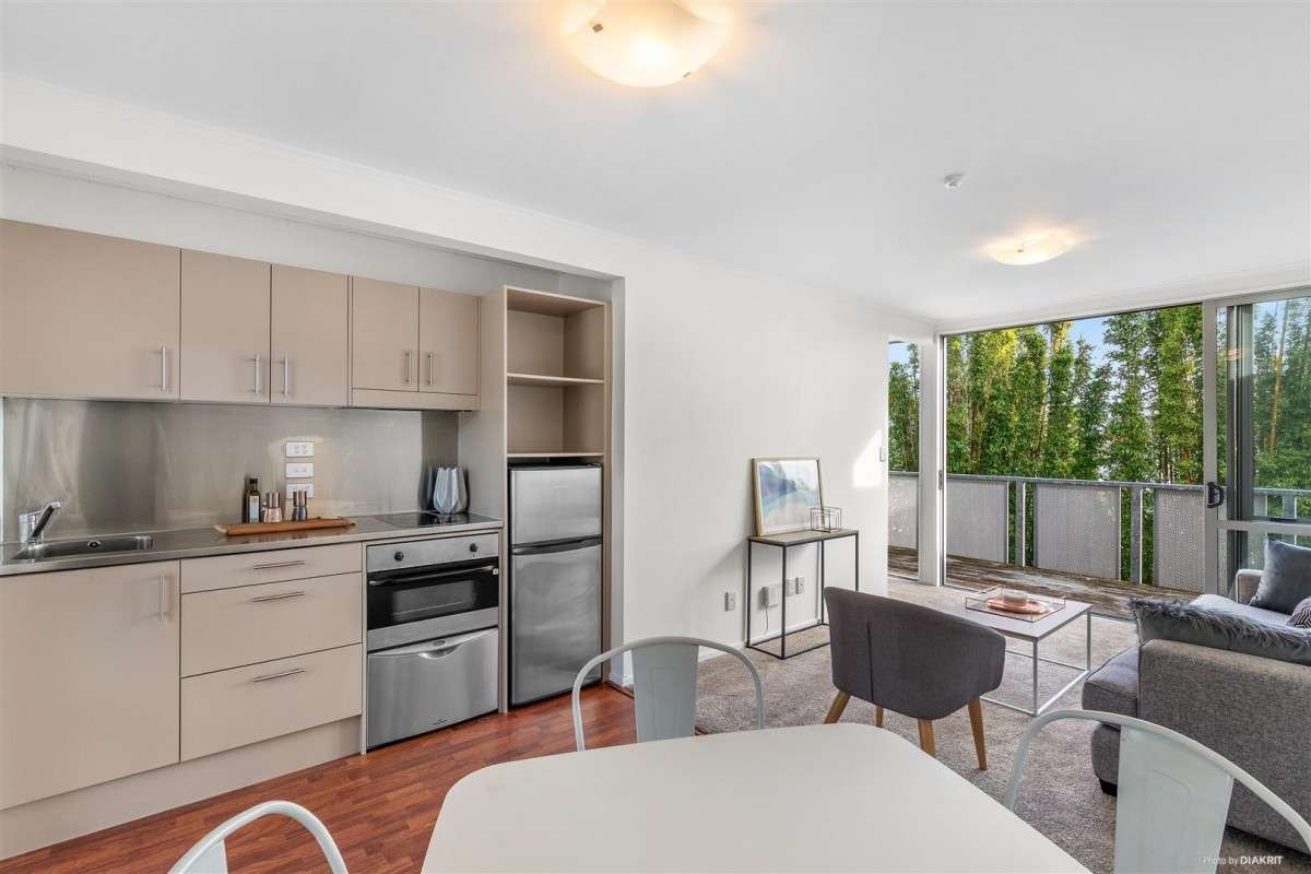 6/11 Sentinel Road, Herne Bay, Auckland City