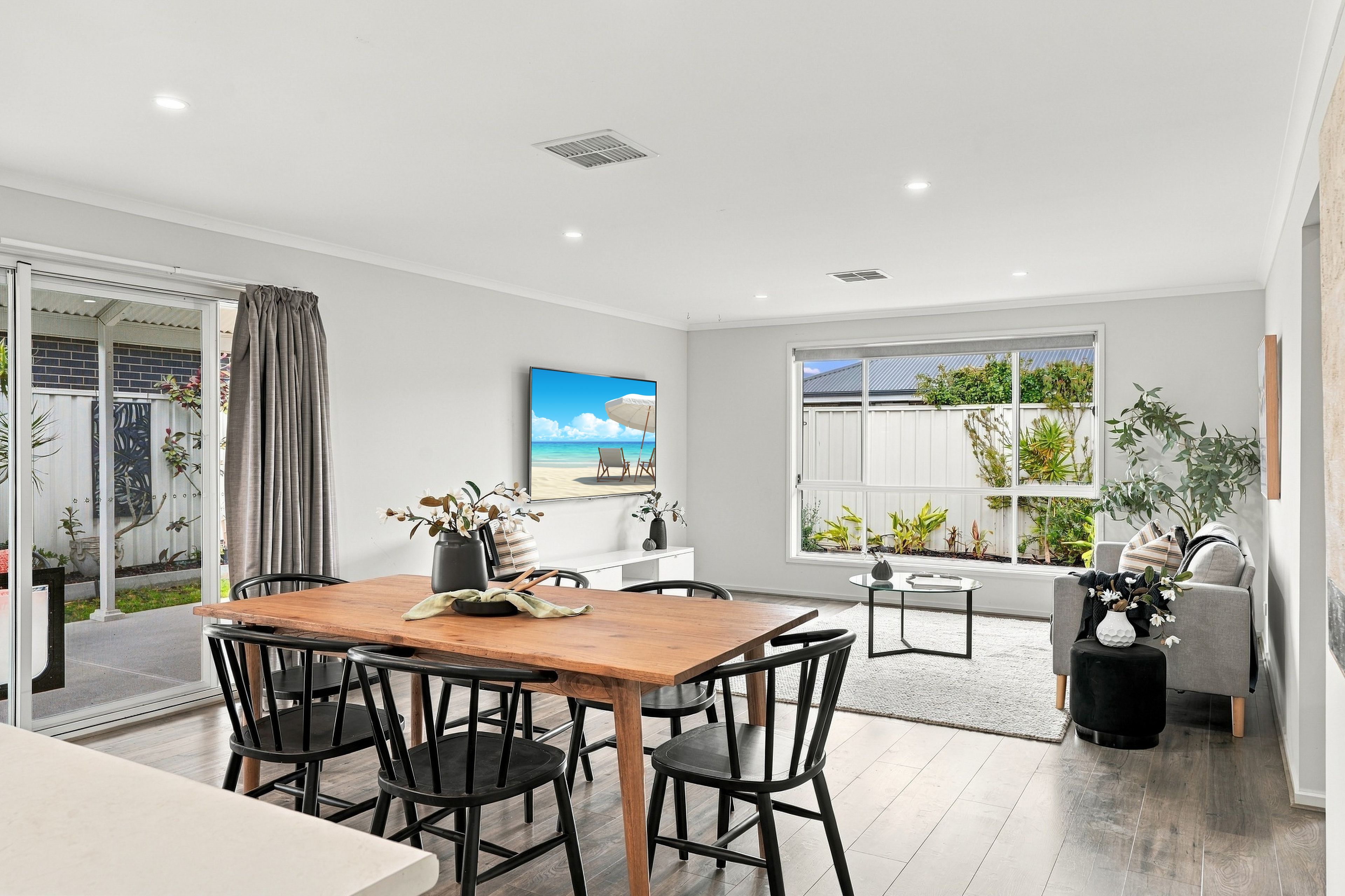 8 Levant Street — photo 11 of 17