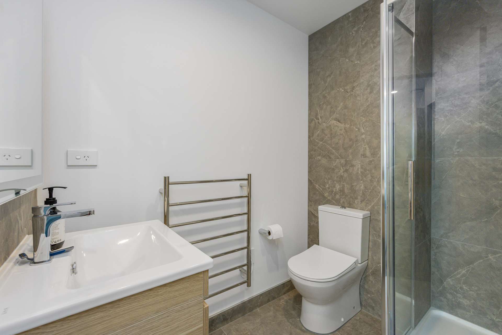 1103/20 Park Avenue photo 9