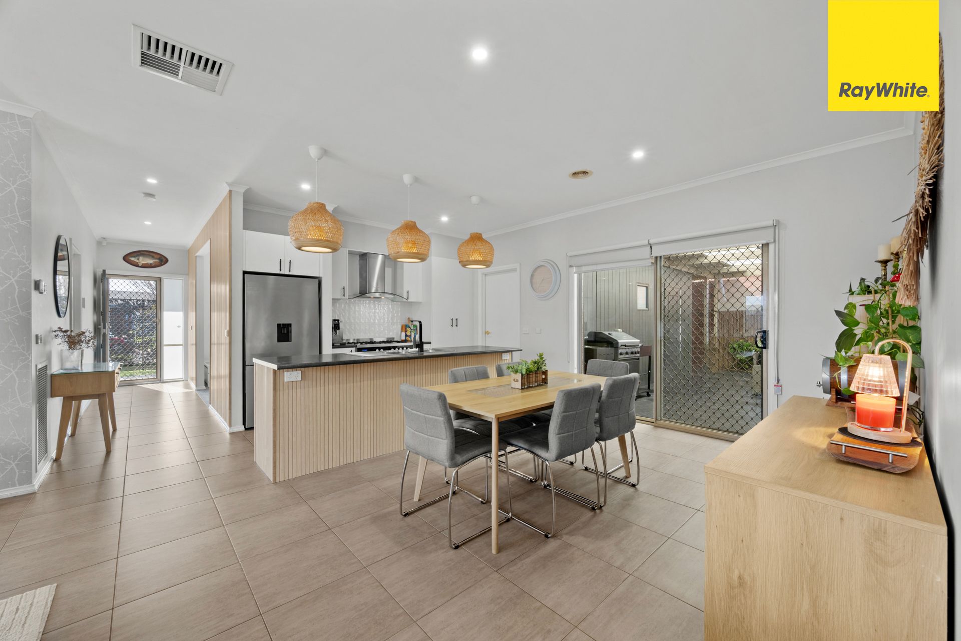 343 Centenary Avenue — photo 16 of 30