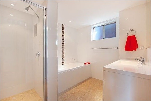 1/29 Hooker Boulevard, Broadbeach Waters, QLD 4218