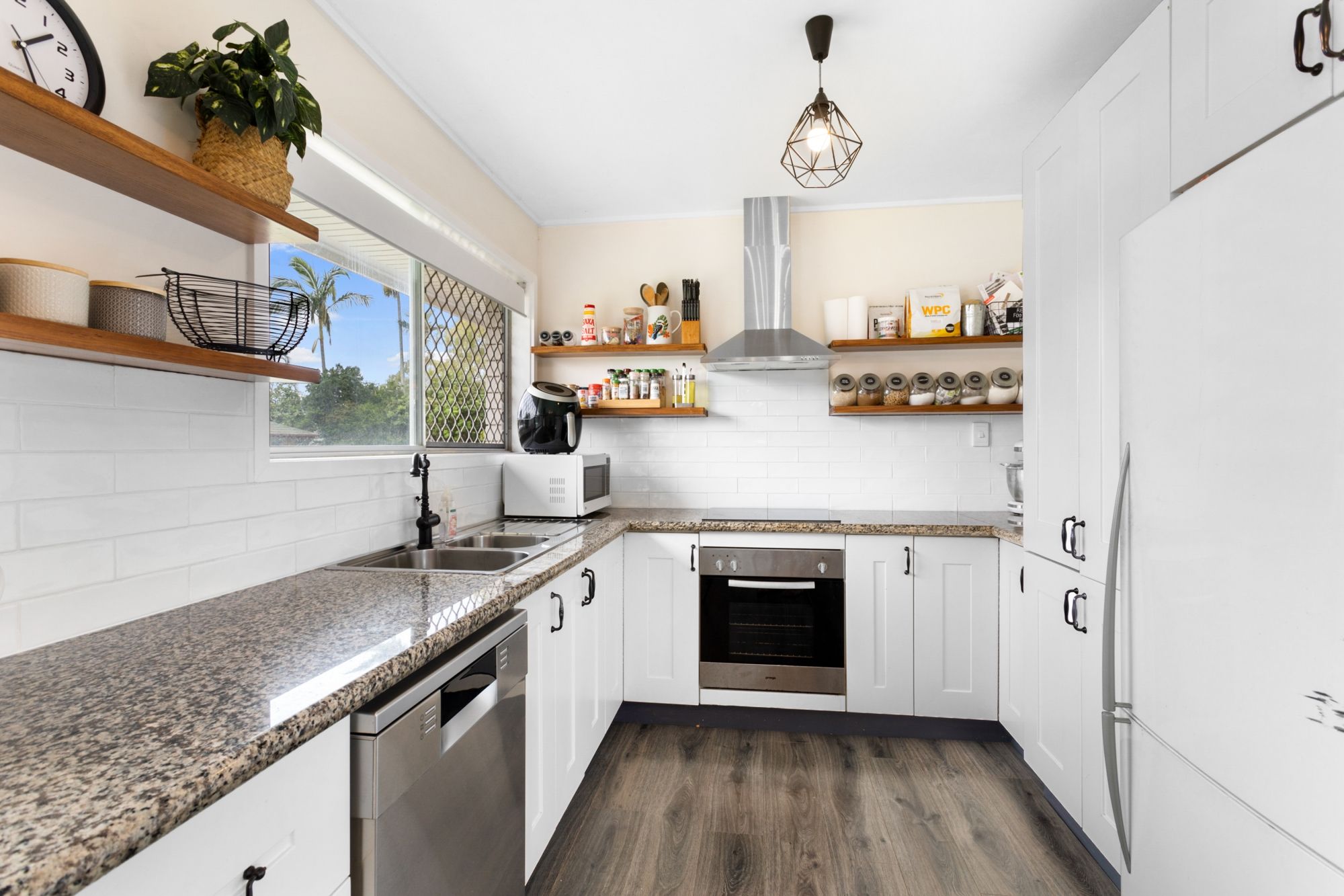 23 Bateman Street — photo 3 of 18