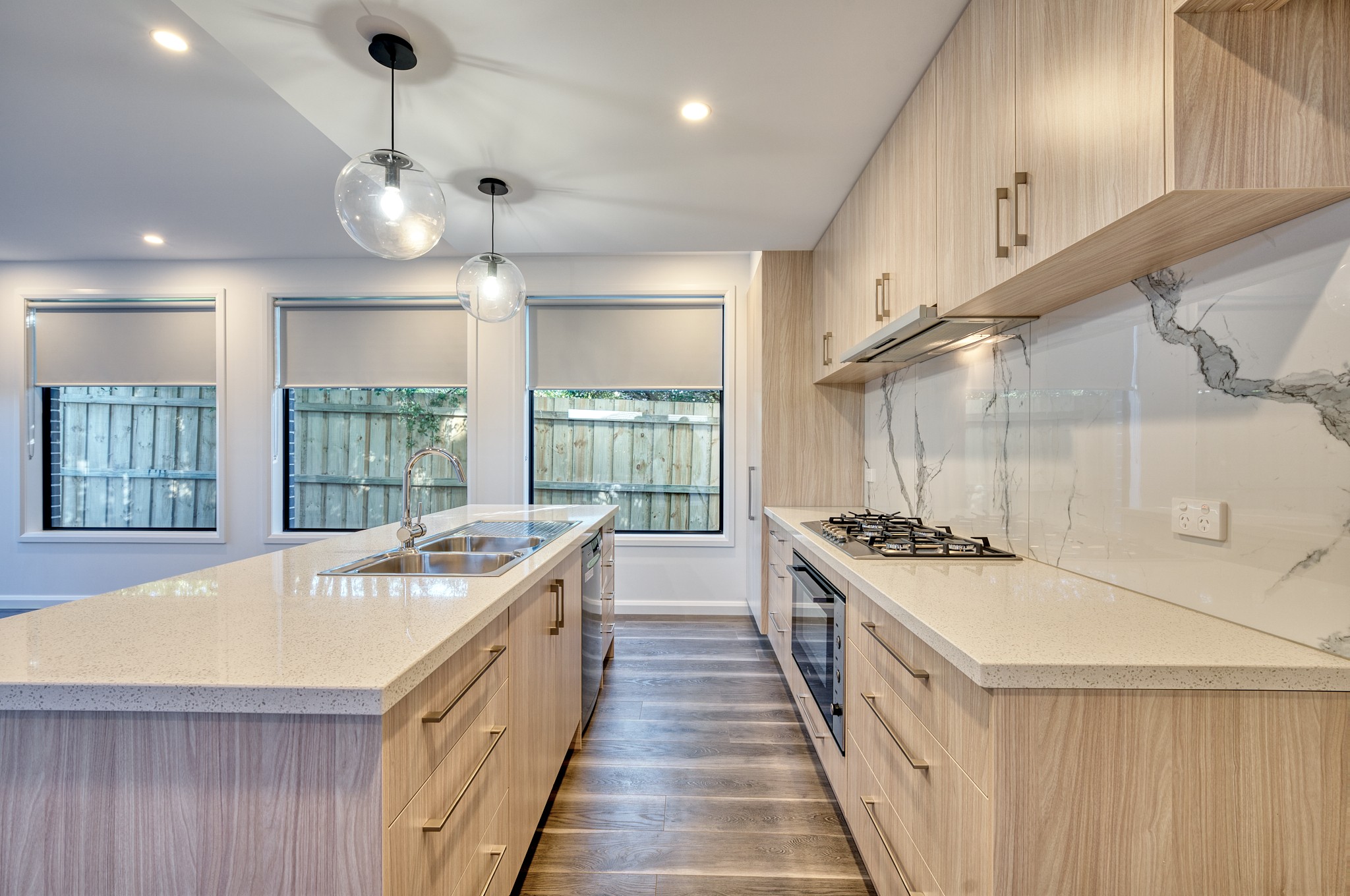 2/70 Strong Drive, Hampton Park, VIC 3976