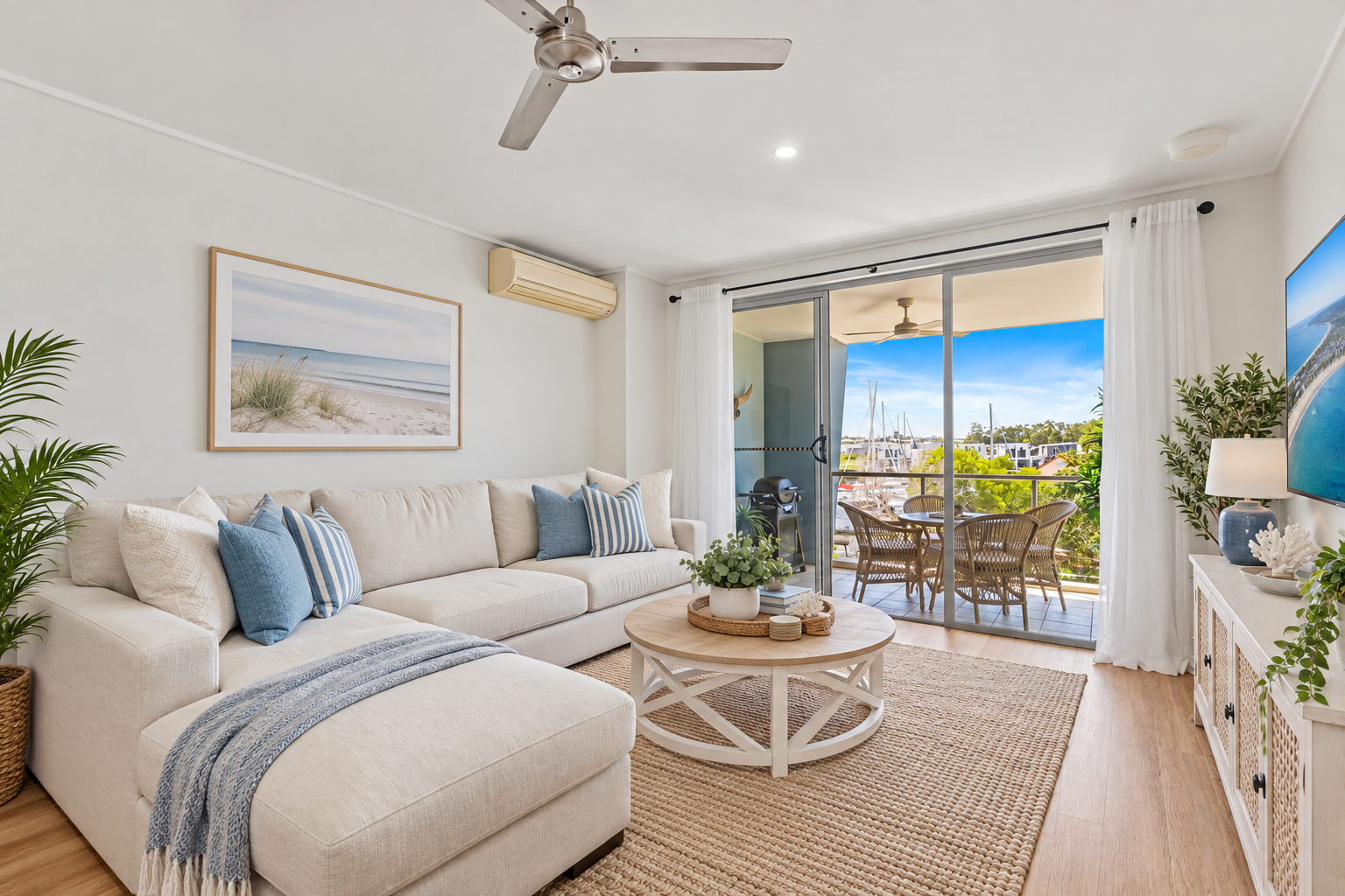 533/66 Sickle Avenue — photo from Ray White Hope Island