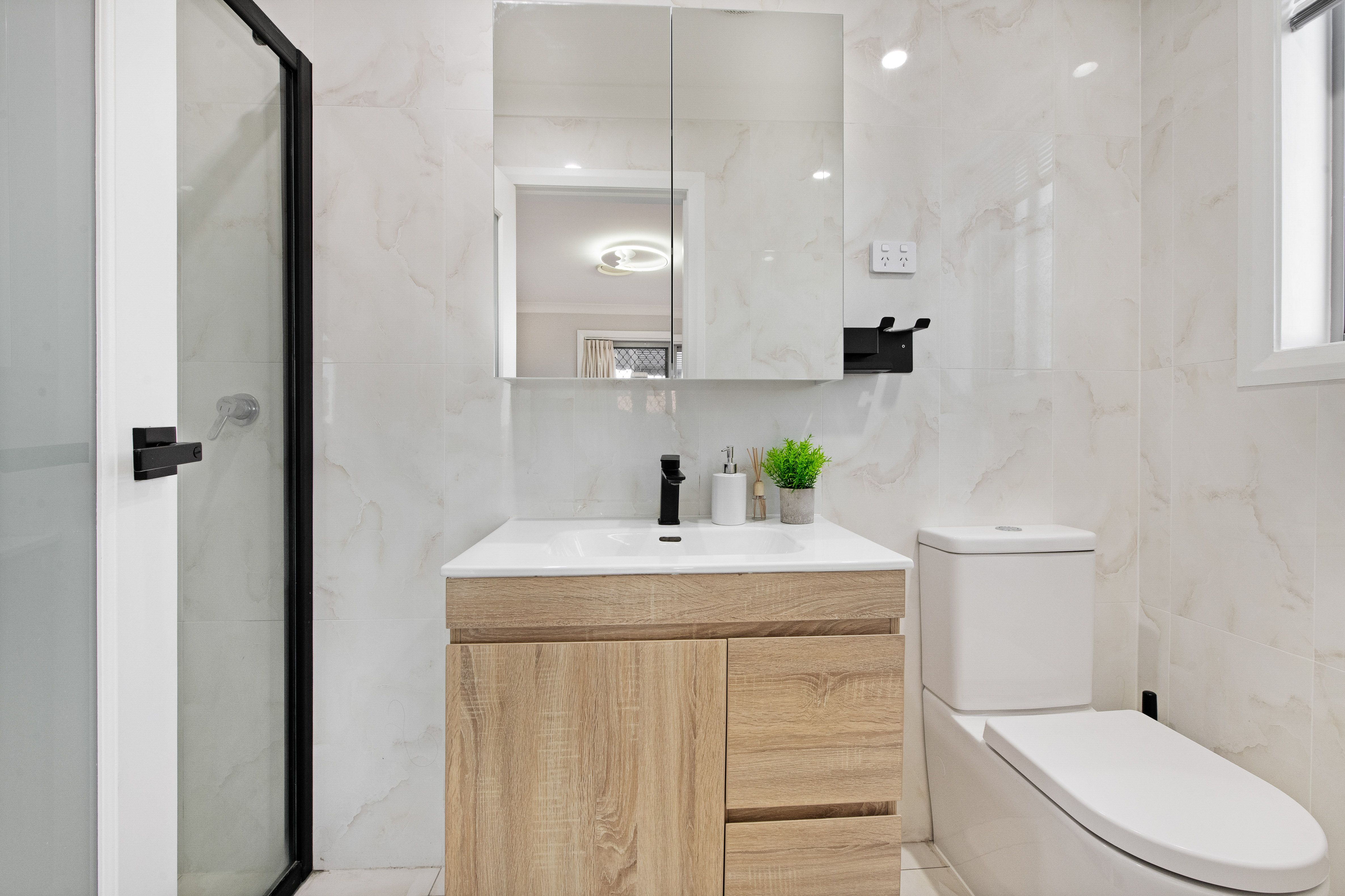 94A Meurants Lane — photo 8 of 17