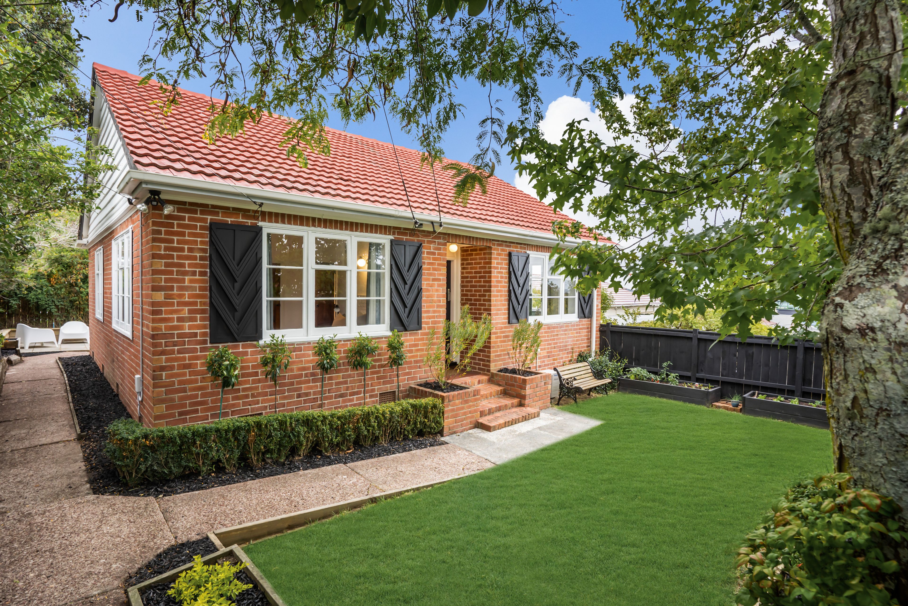 1/11 Walsall Street, Avondale, Auckland City