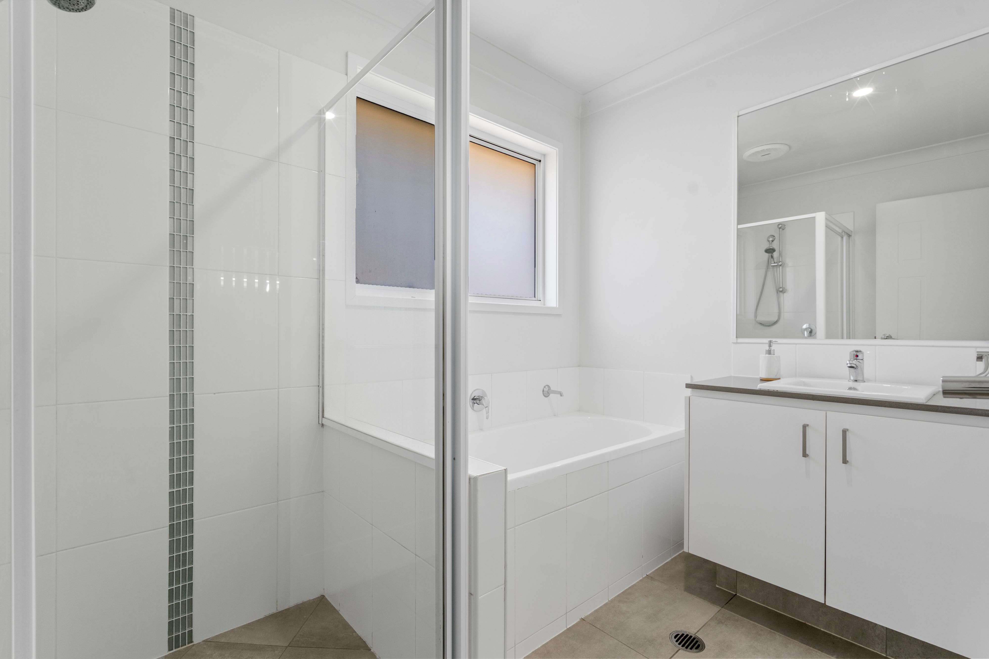 22 Benwerrin Street — photo 10 of 11