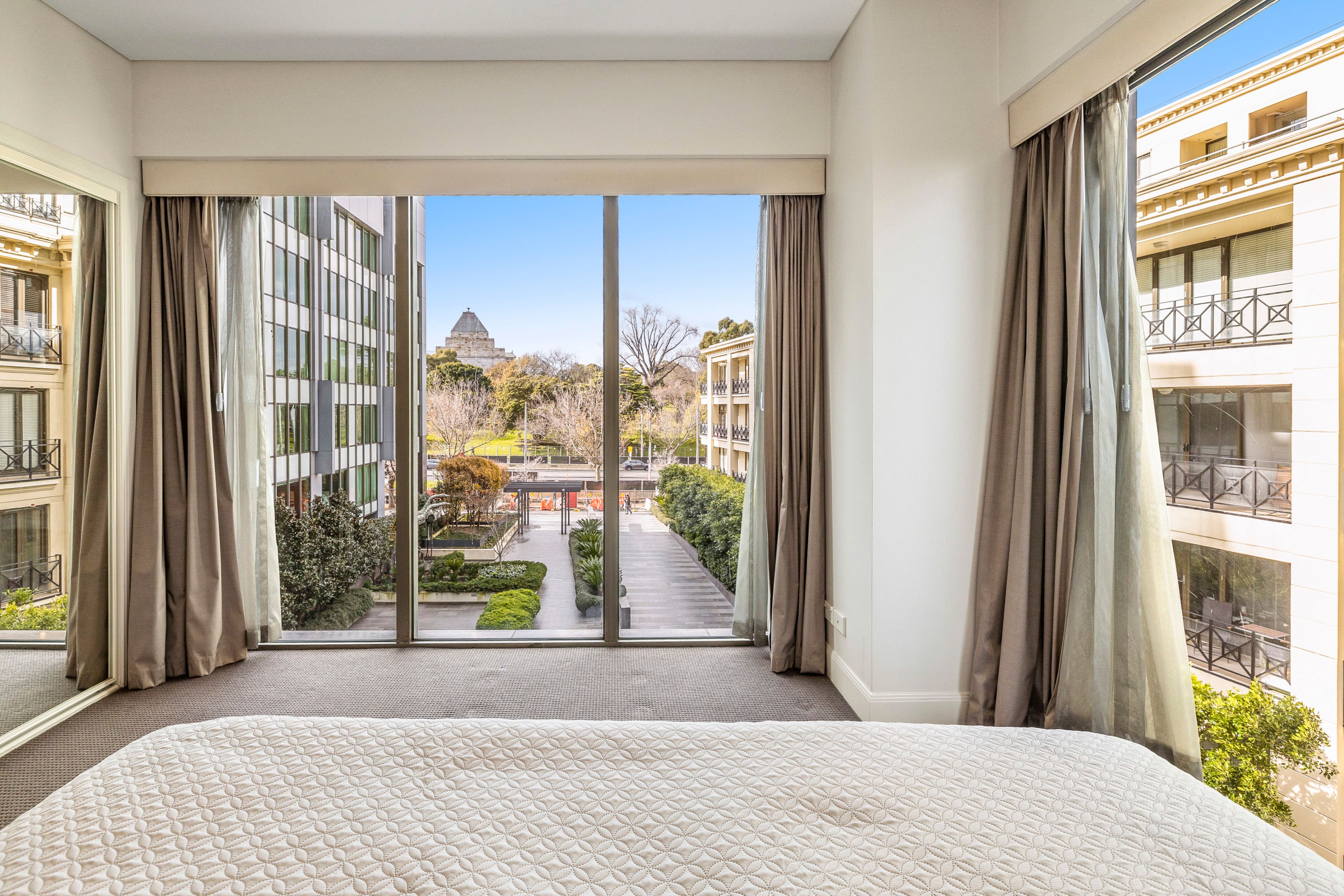 T205/348 St Kilda Road, Melbourne, VIC 3004