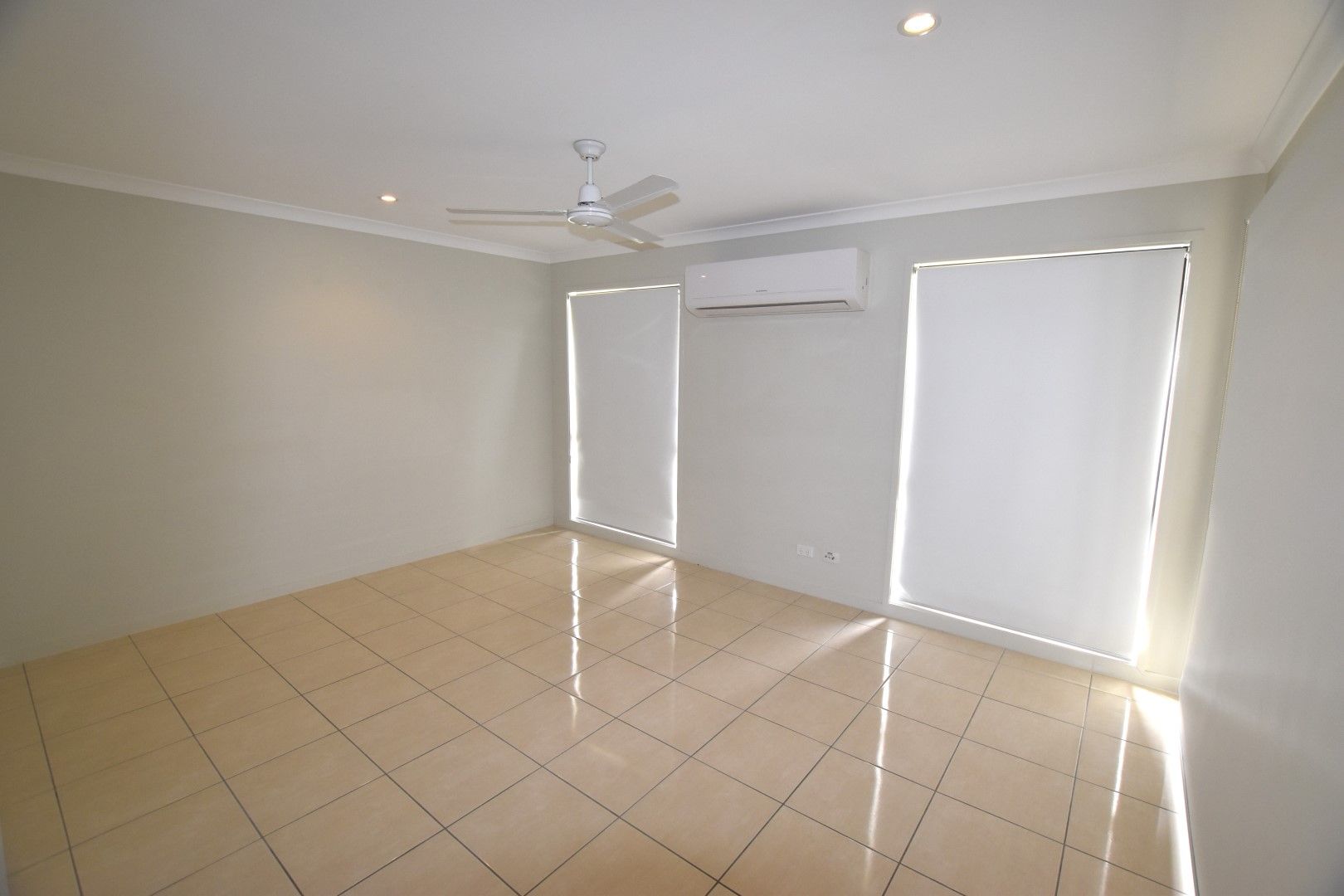 10 Boonderee Place, Kirkwood, QLD 4680