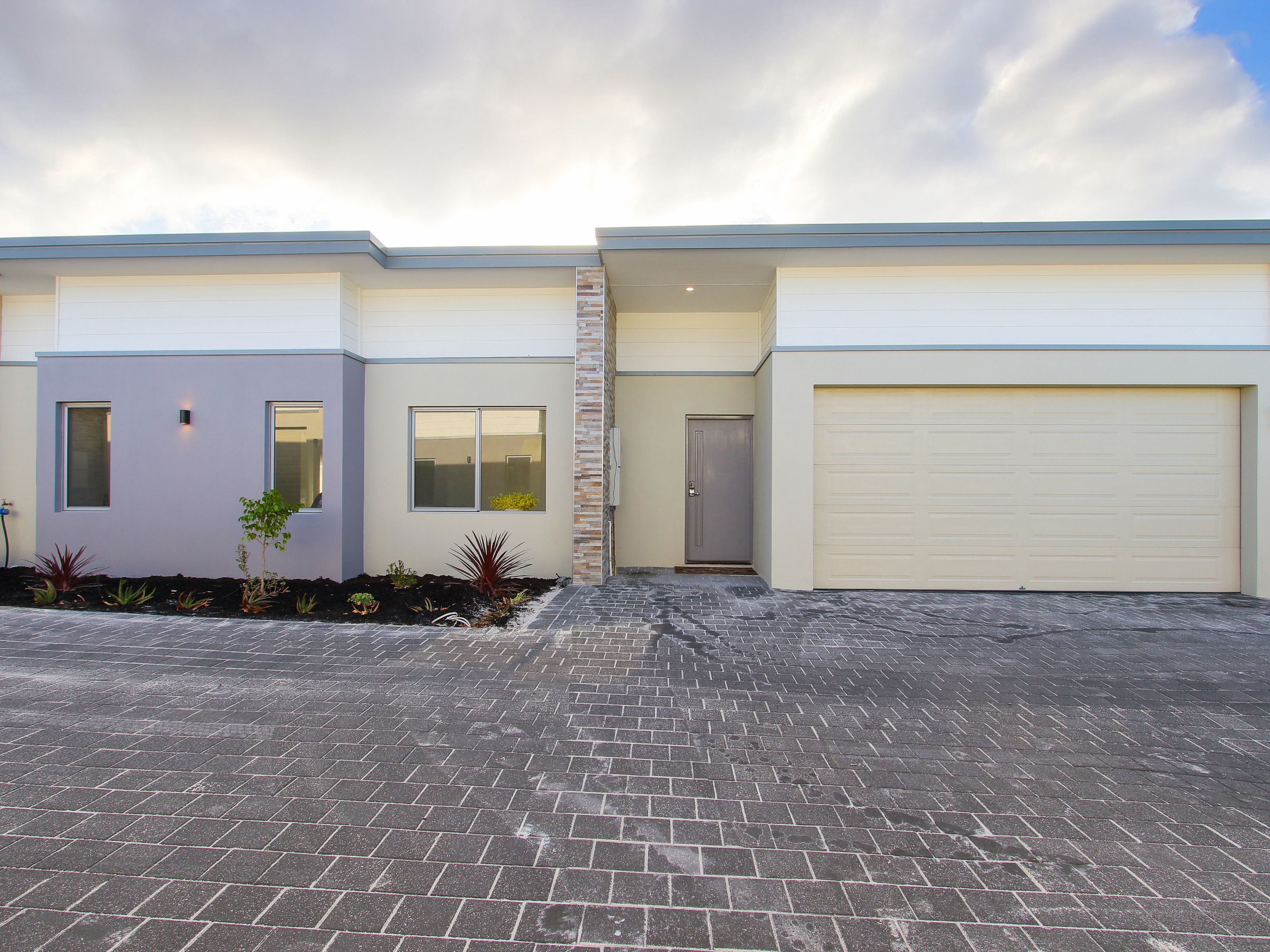 111-113 Sevenoaks Street, Bentley WA 6102