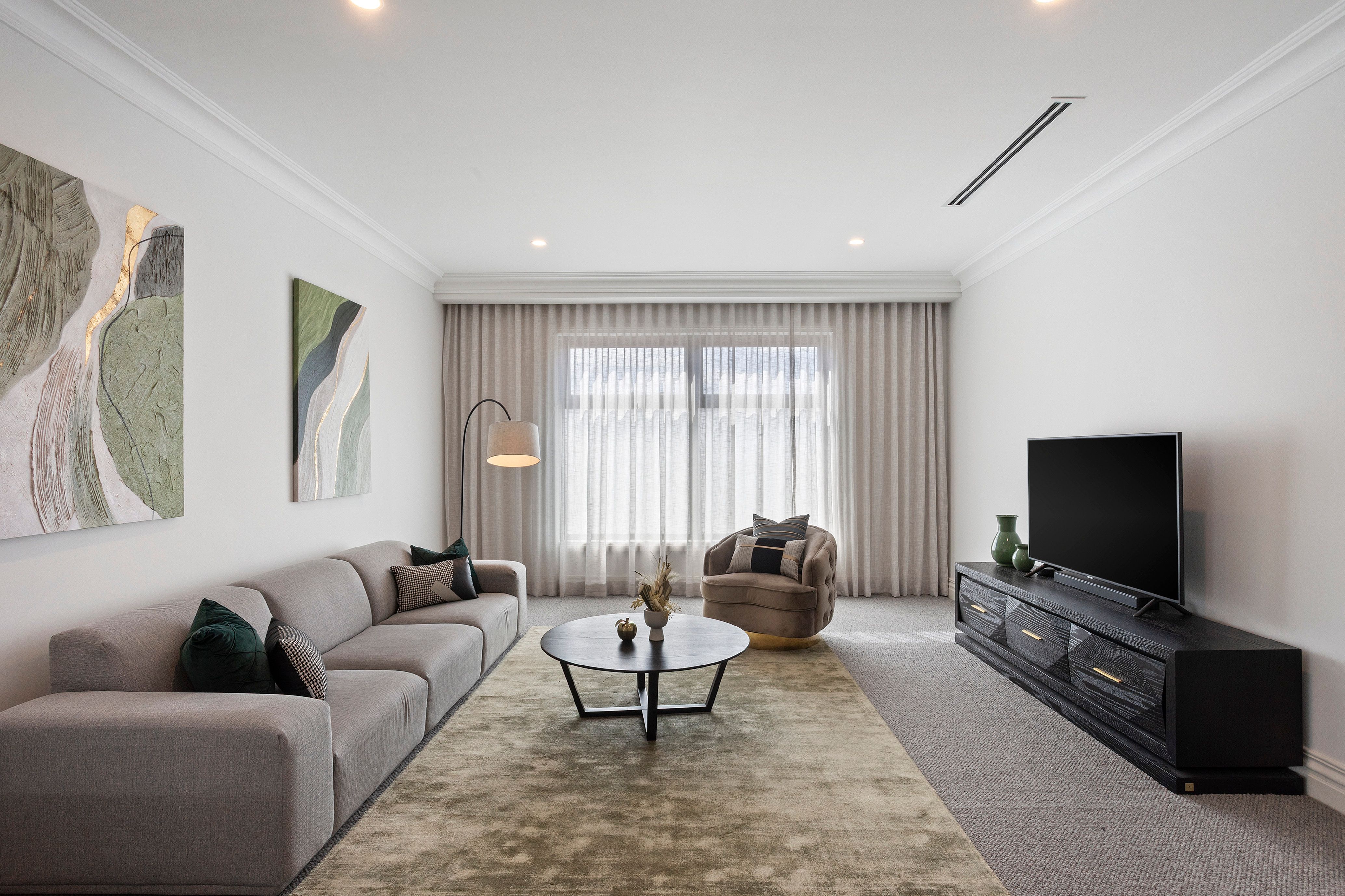 18 Relowe Crescent — photo 8 of 12