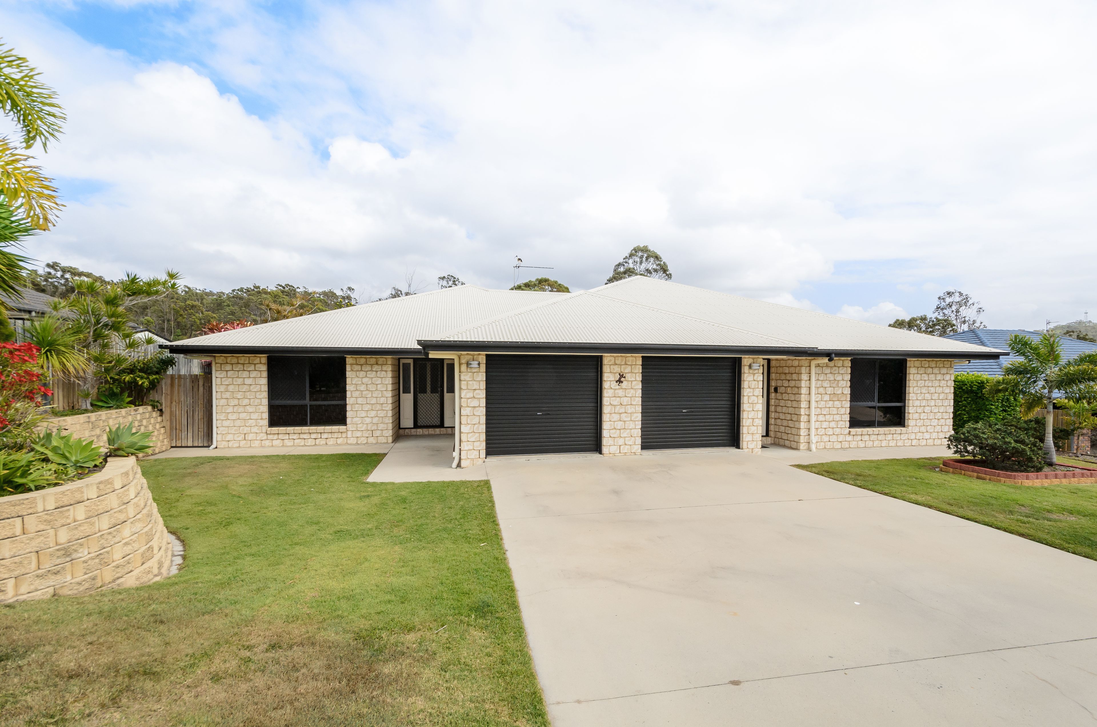 24 Reinaerhoff Crescent, Glen Eden, QLD 4680