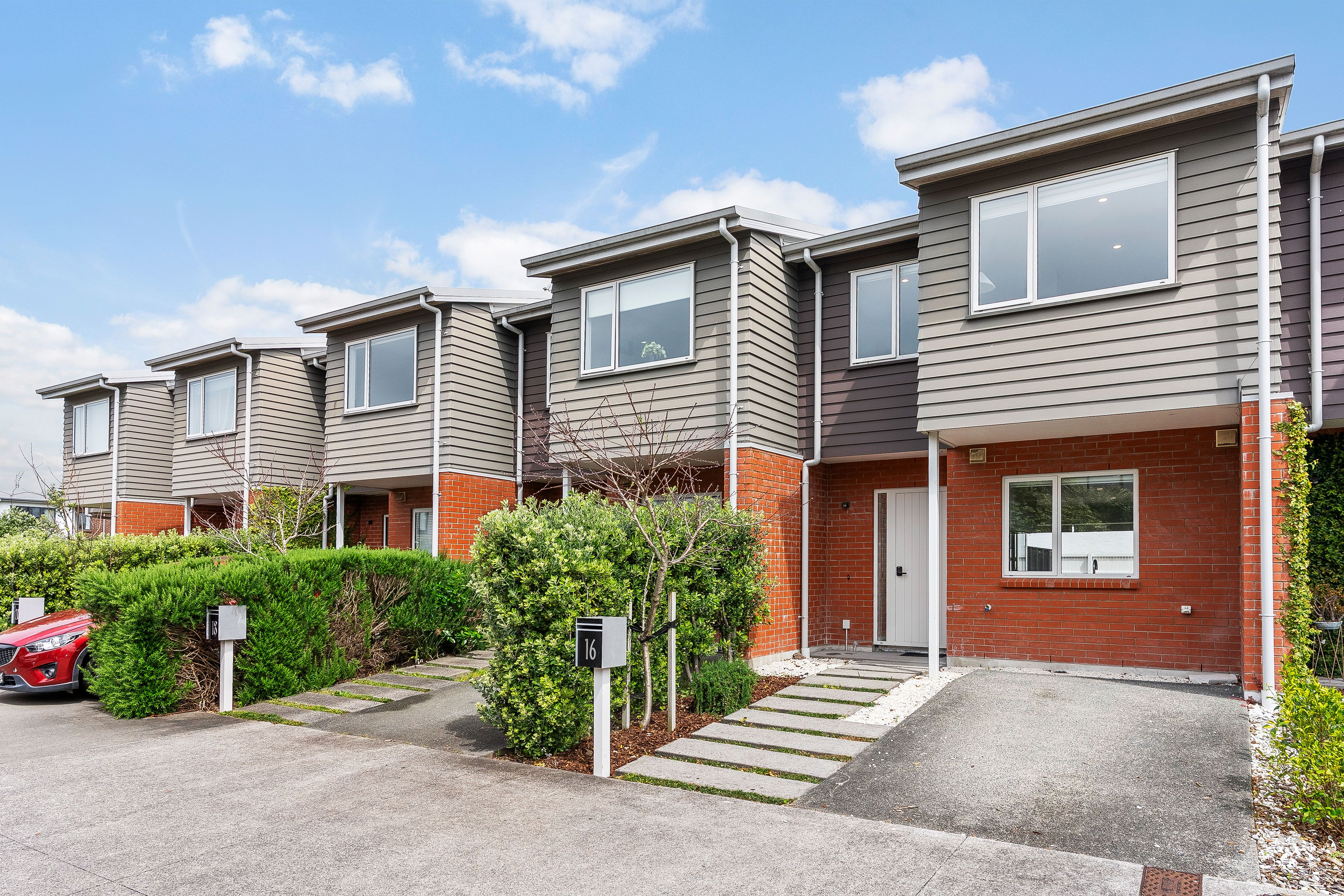 16 Whale Road, Mount Wellington, Auckland City