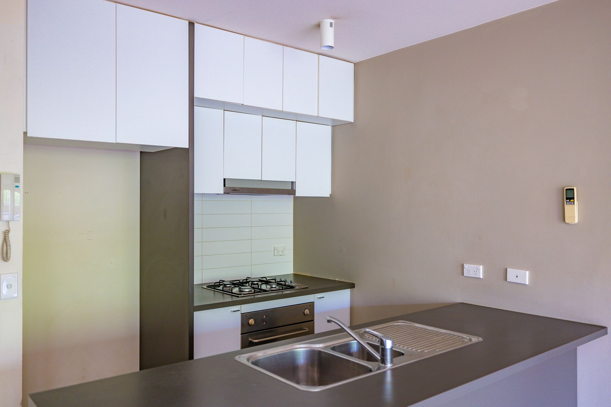 25/2 Monash Green Drive, Clayton, VIC 3168