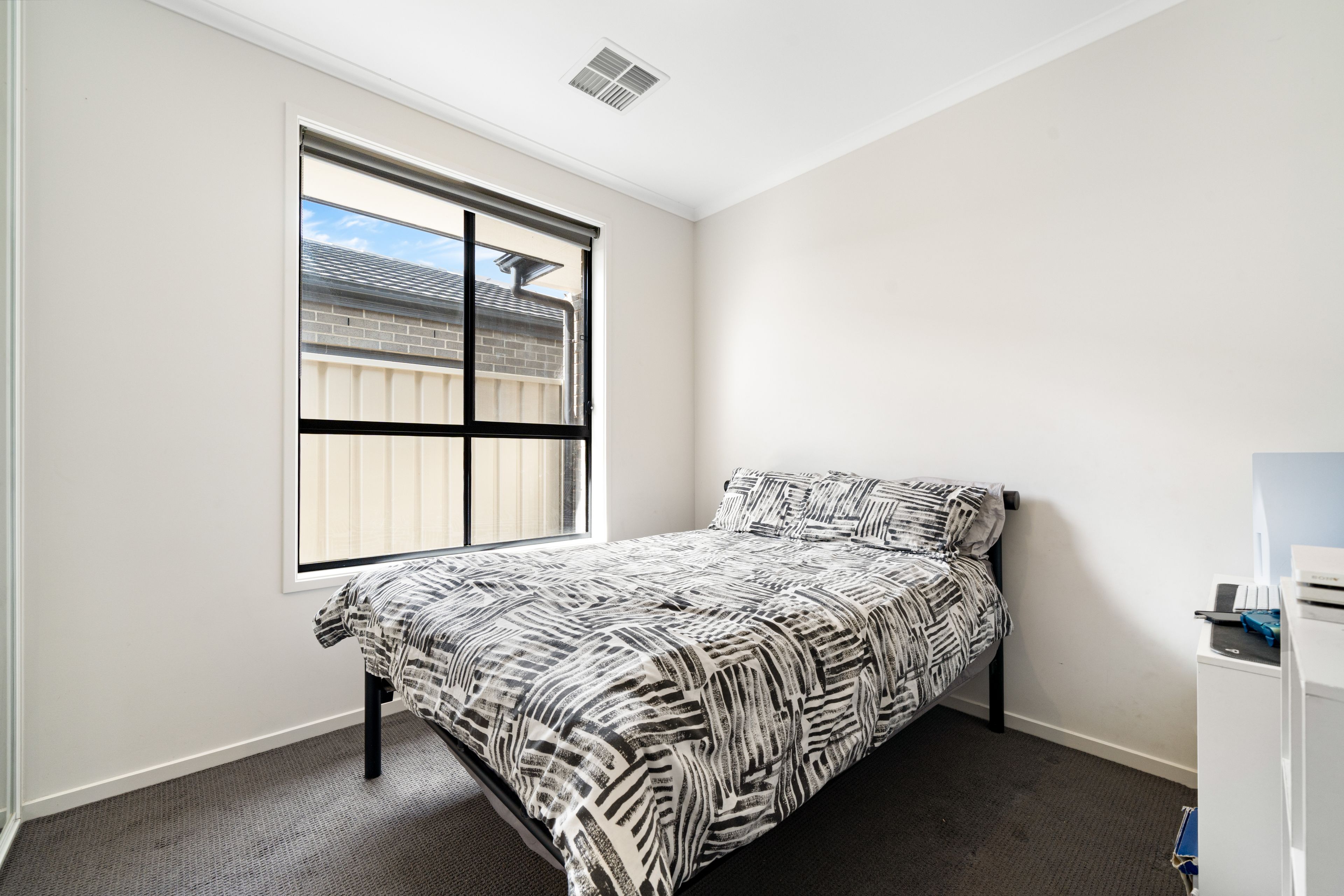 20 Bonham Crescent — photo 5 of 20