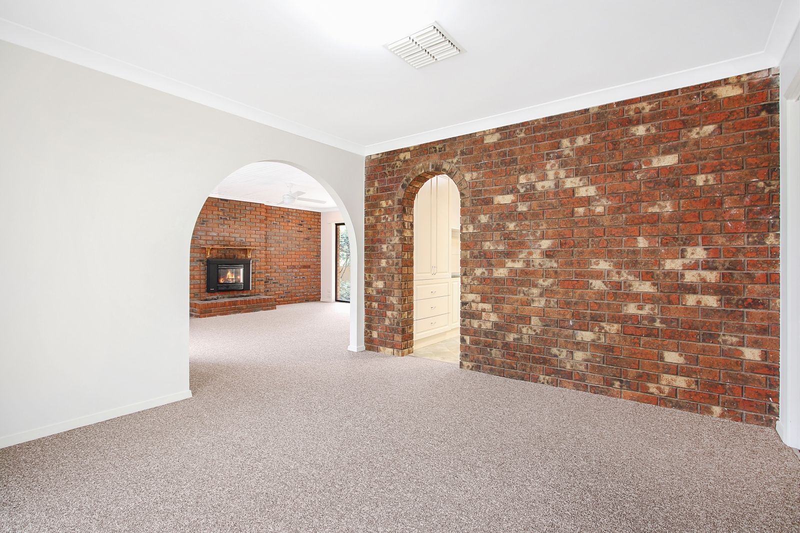 24 Sunwood Drive, Lavington, NSW 2641
