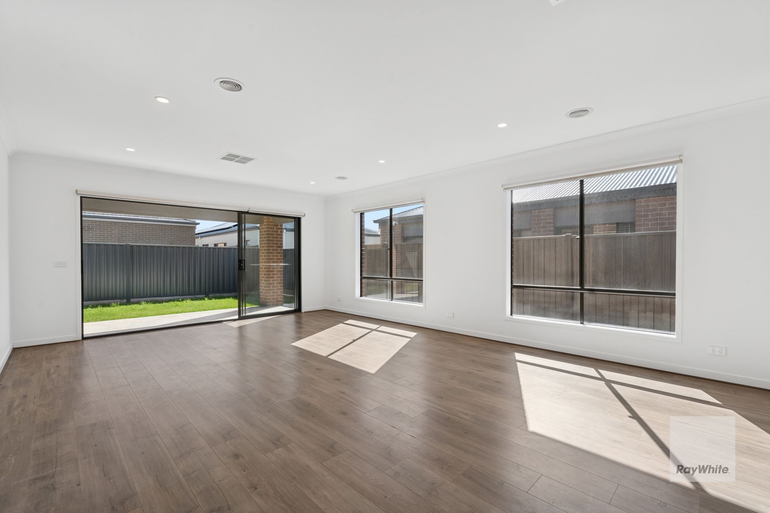 19 Flagstone Street, Werribee, VIC 3030