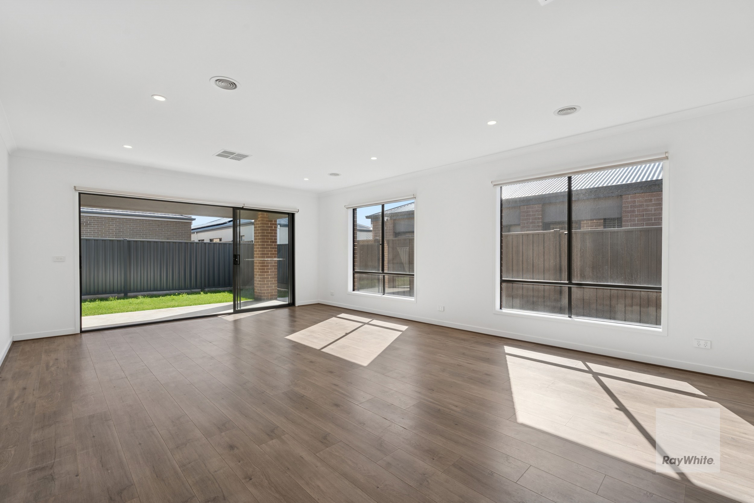 19 Flagstone Street, Werribee, VIC 3030