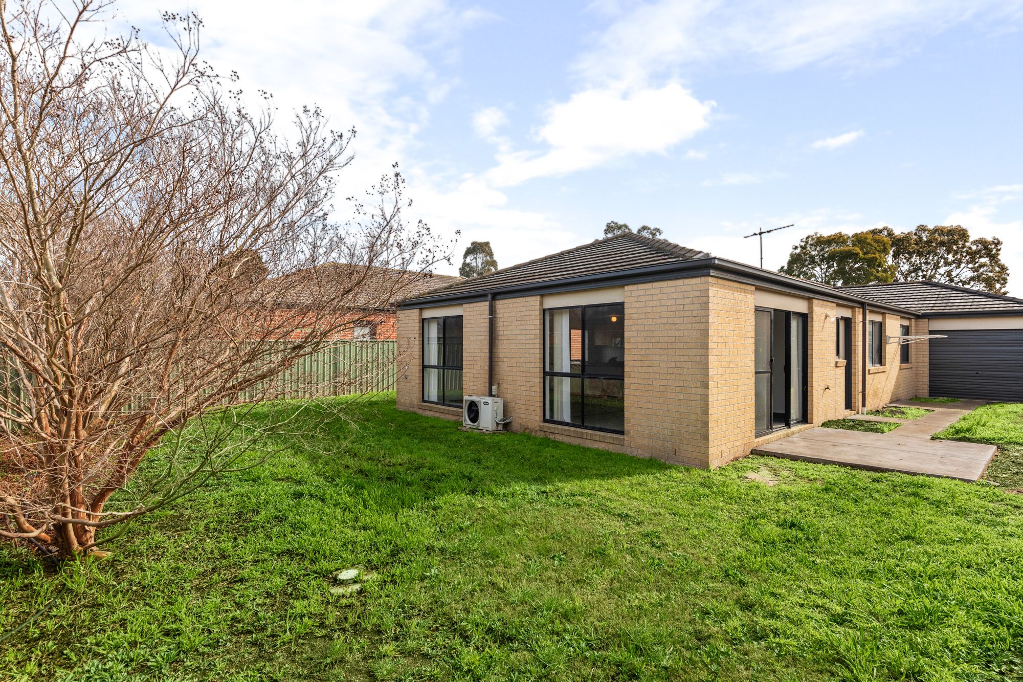 17 Aldridge Road — photo 11 of 13