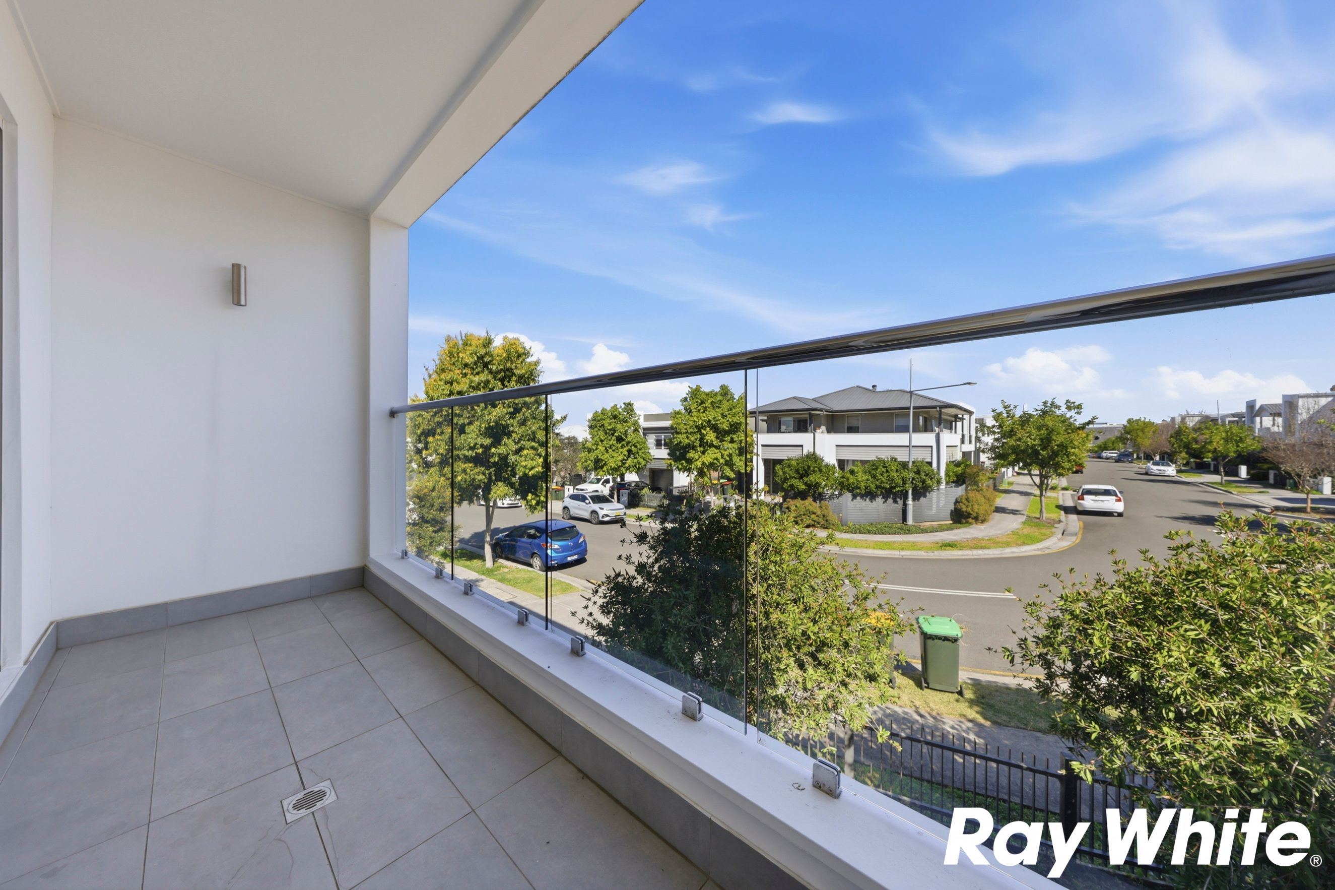 40 Indigo Crescent — photo 14 of 20