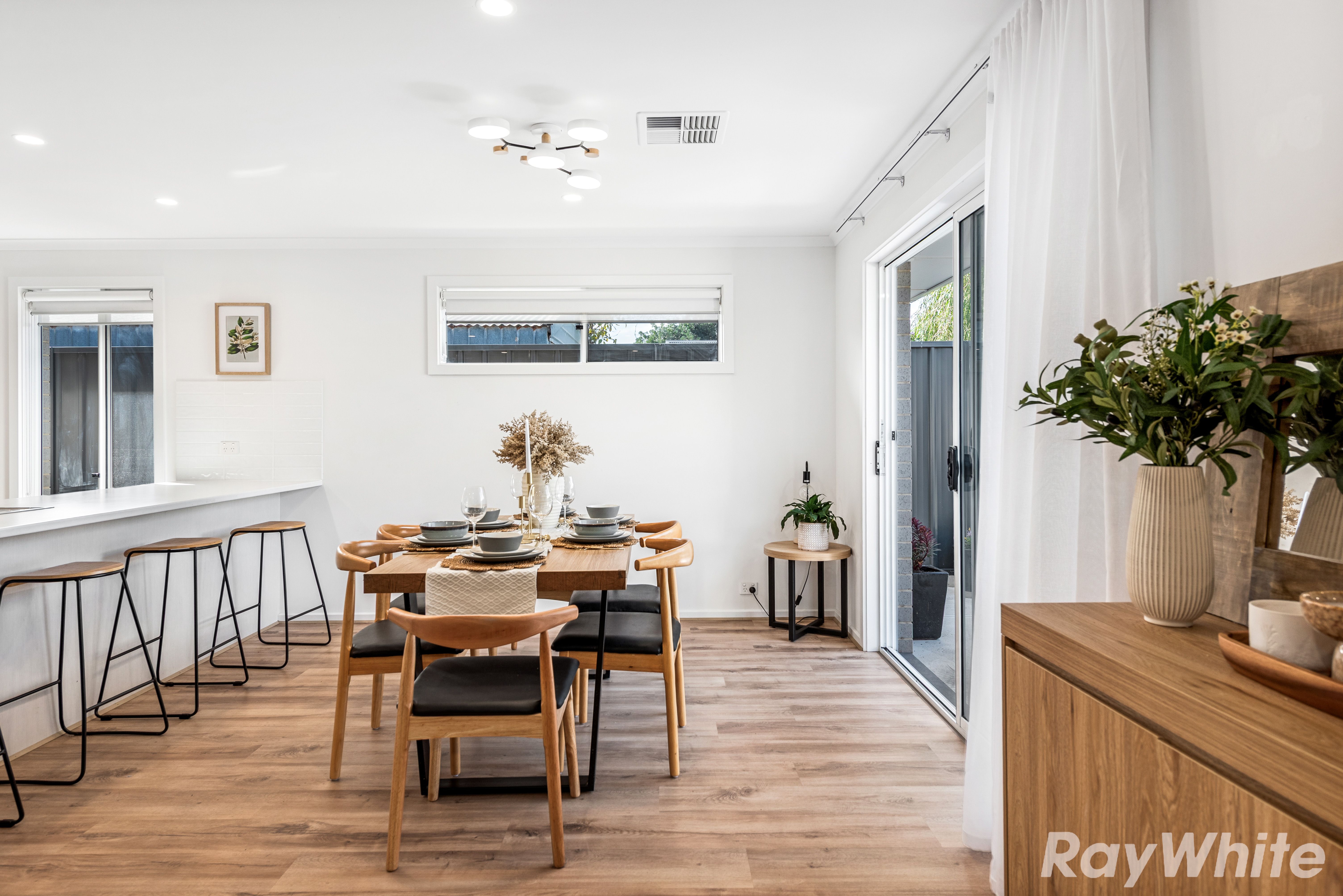 10 Hastings Street — photo 8 of 30